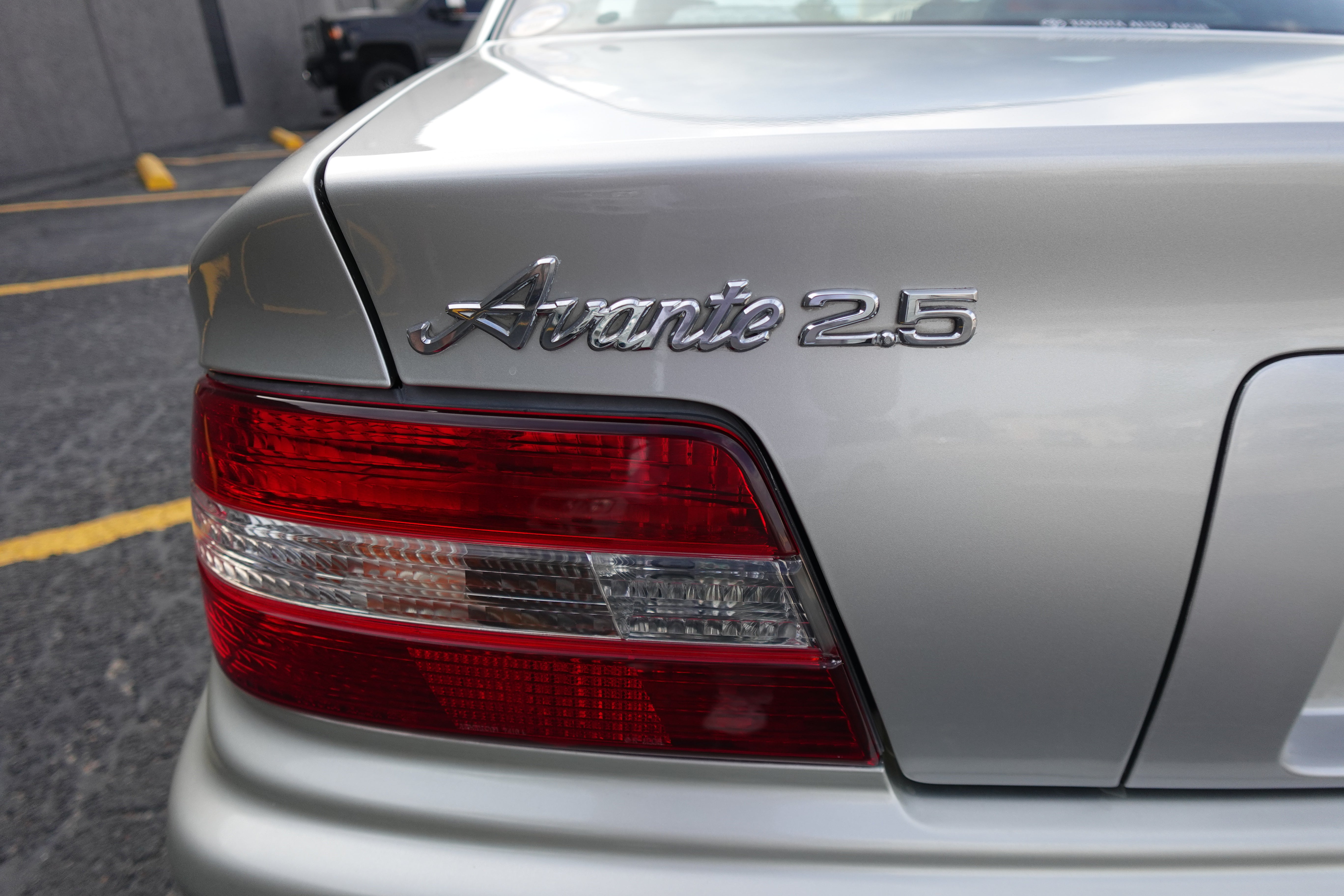 Toyota Chaser Avante JZX100 1998