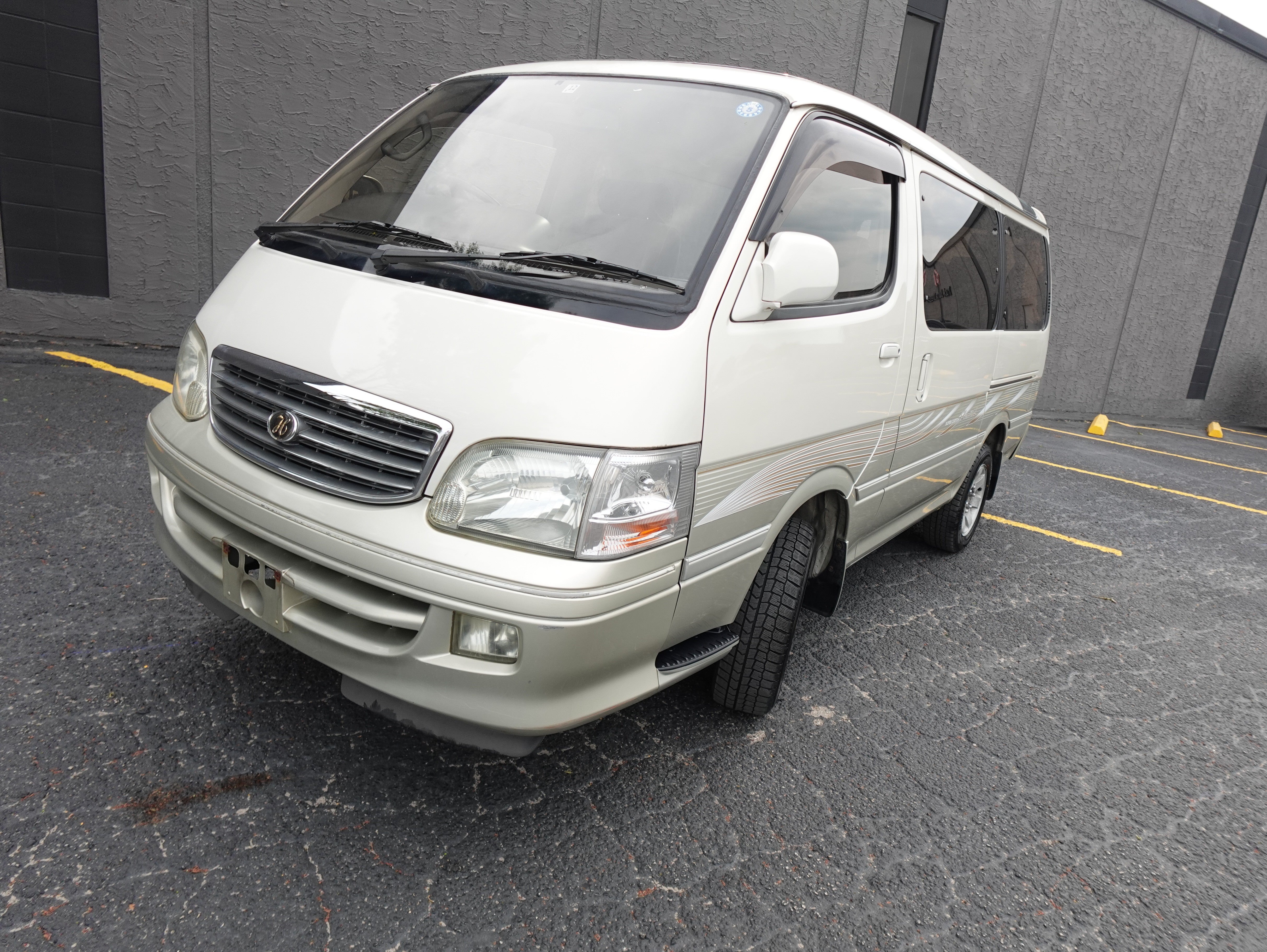 Toyota Hiace Living Saloon Limited Edition