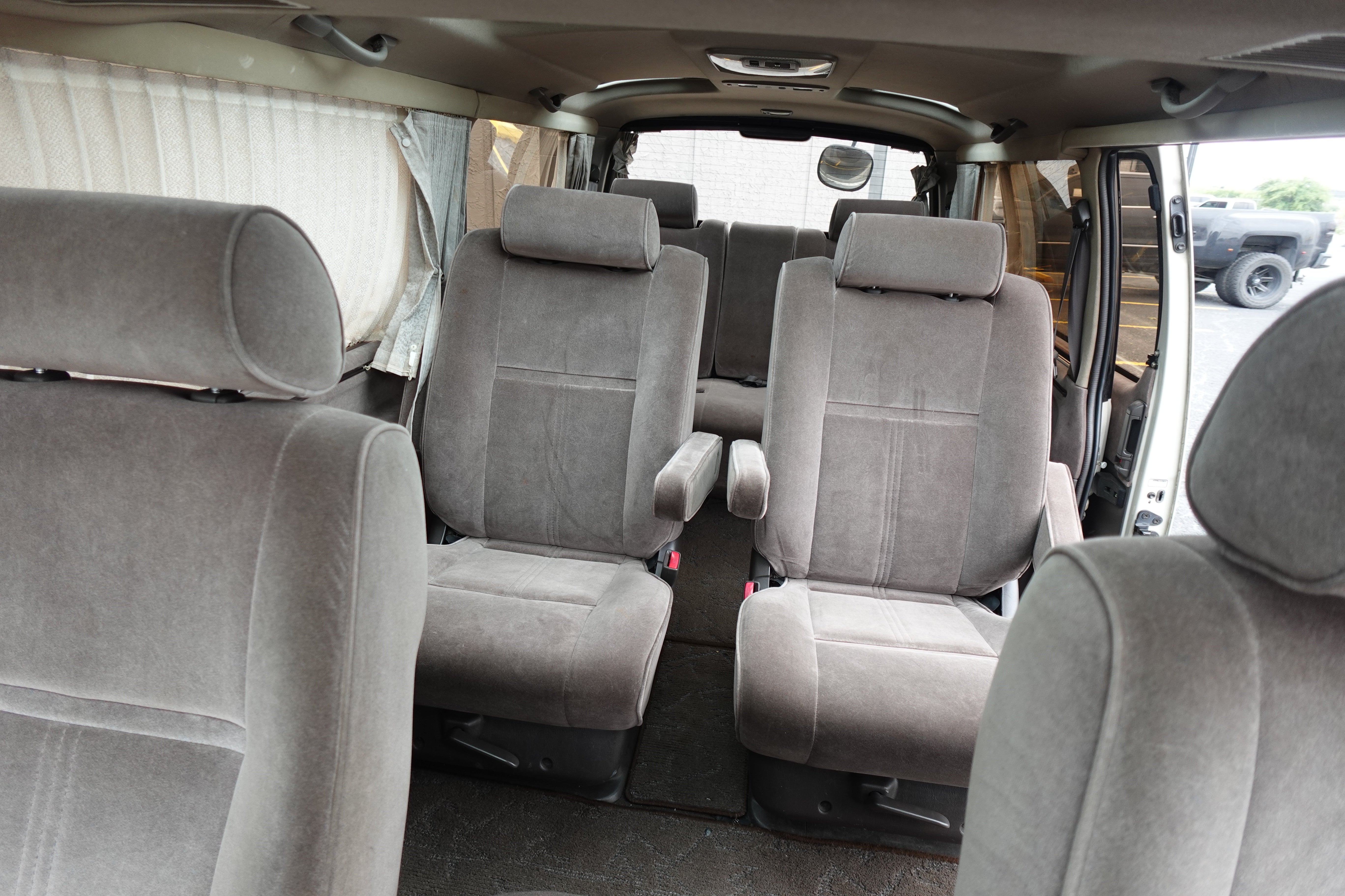 Toyota Hiace Living Saloon Limited Edition