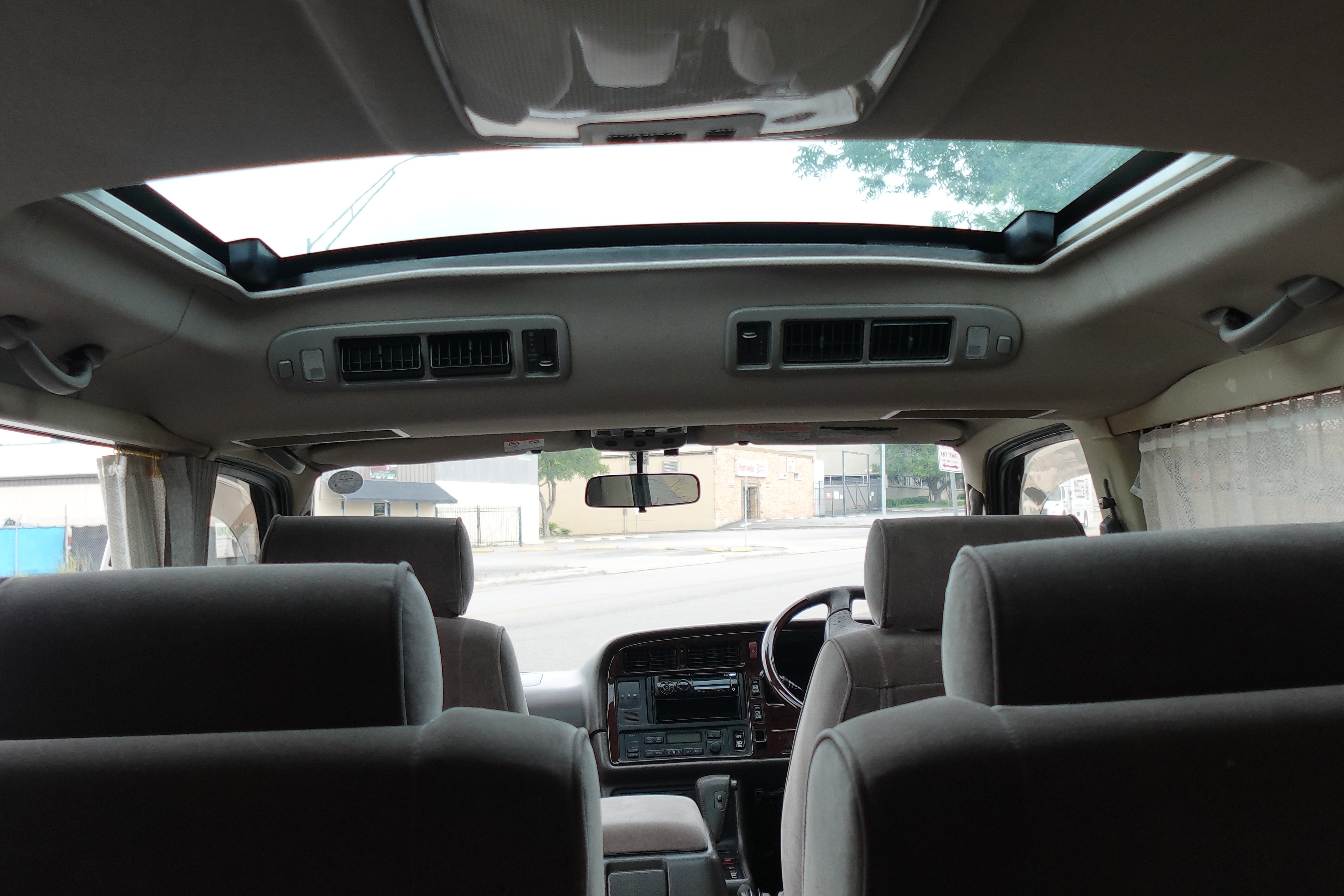Toyota Hiace Living Saloon Limited Edition