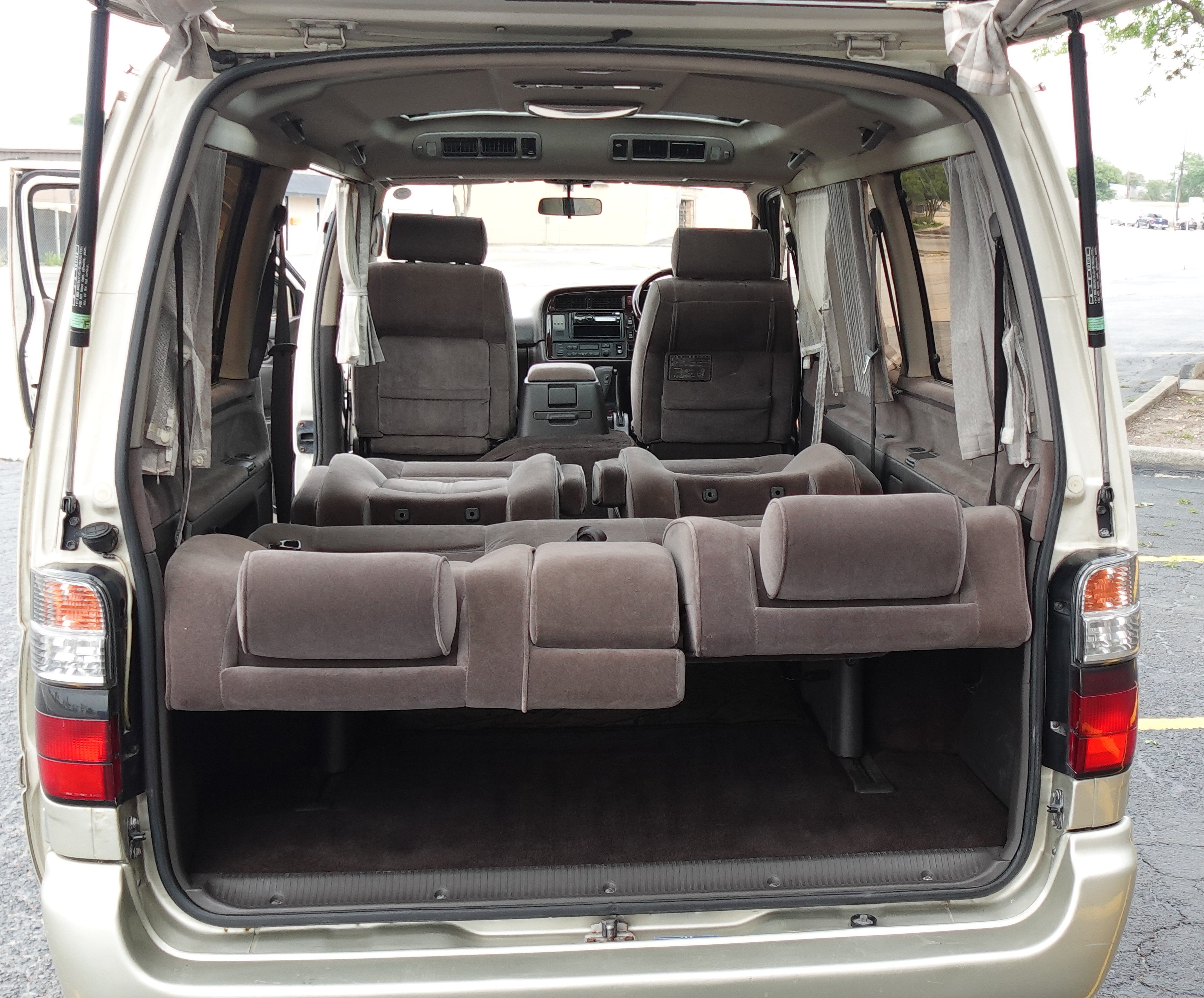 Toyota Hiace Living Saloon Limited Edition