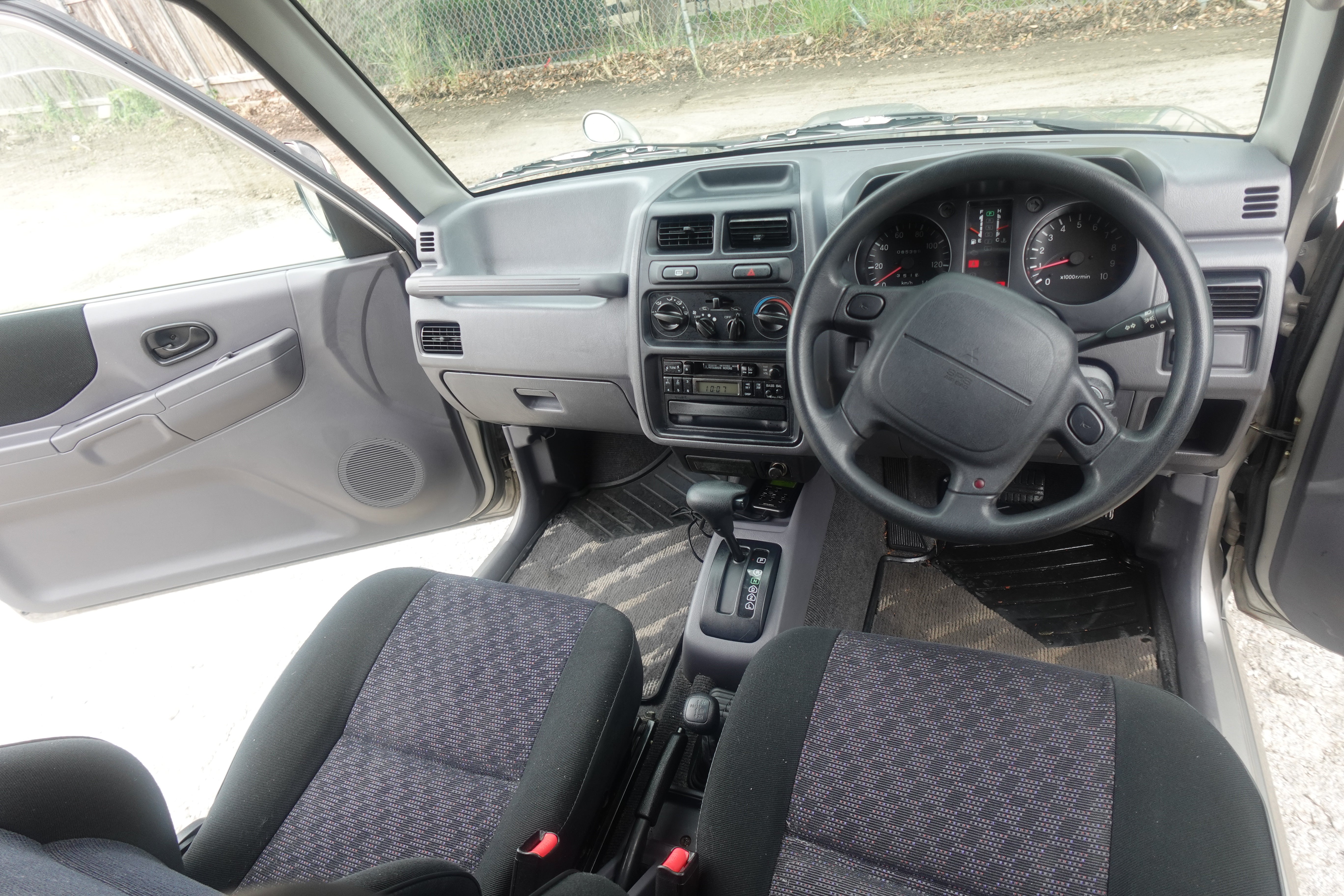 1998 Mitsubishi Pajero mini