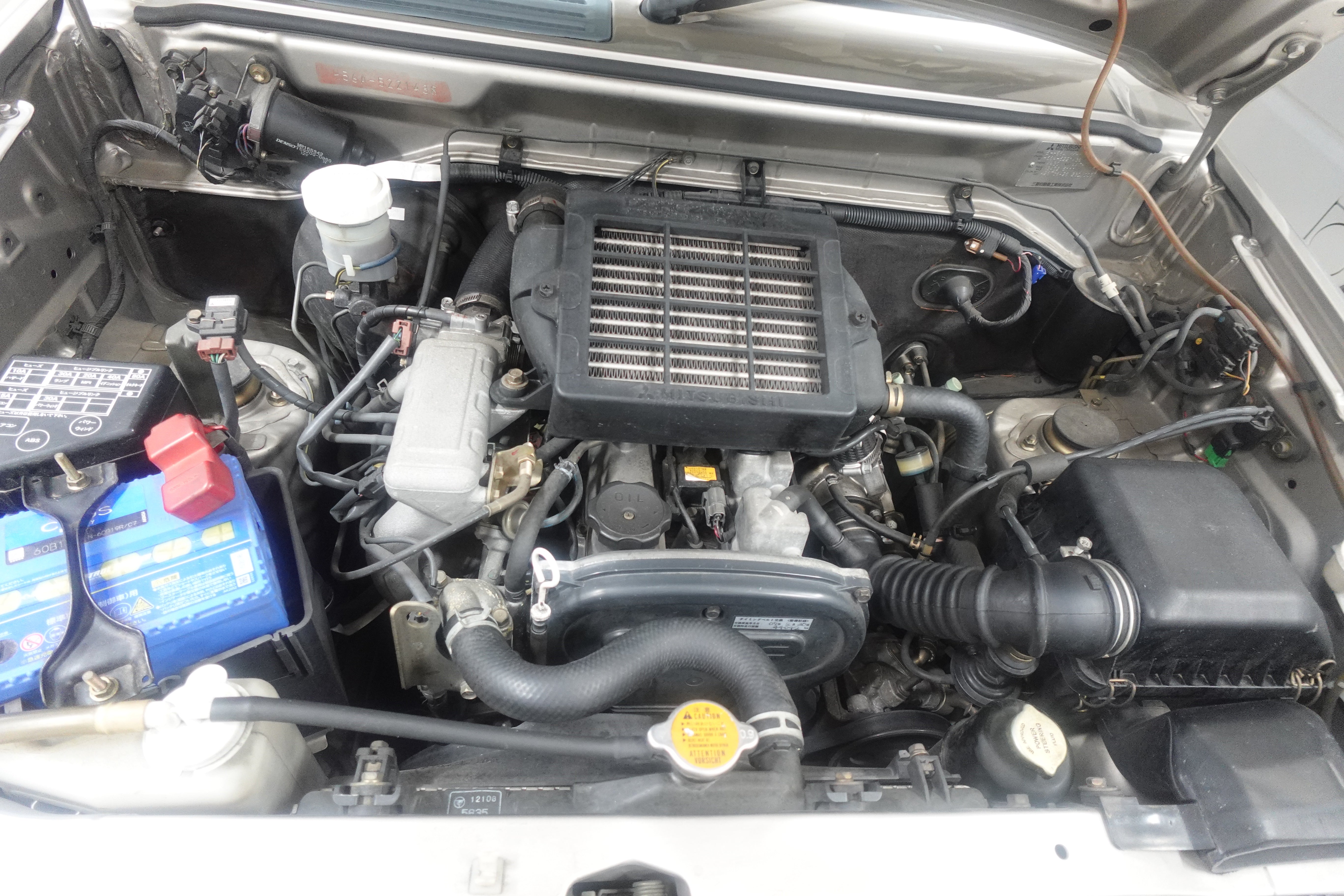 1998 Mitsubishi Pajero mini