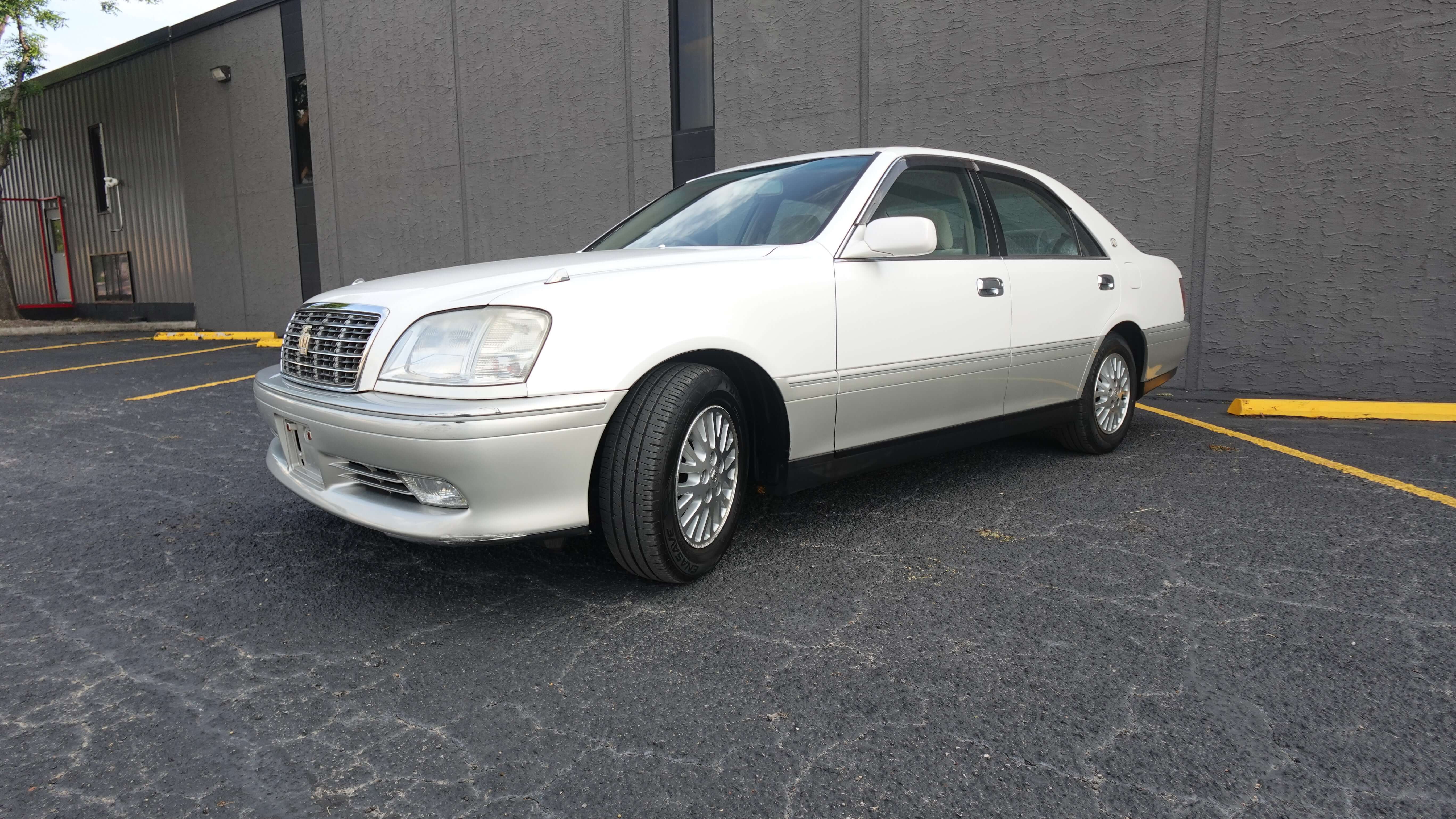 JDM 1999 Toyota Crown Royal Saloon