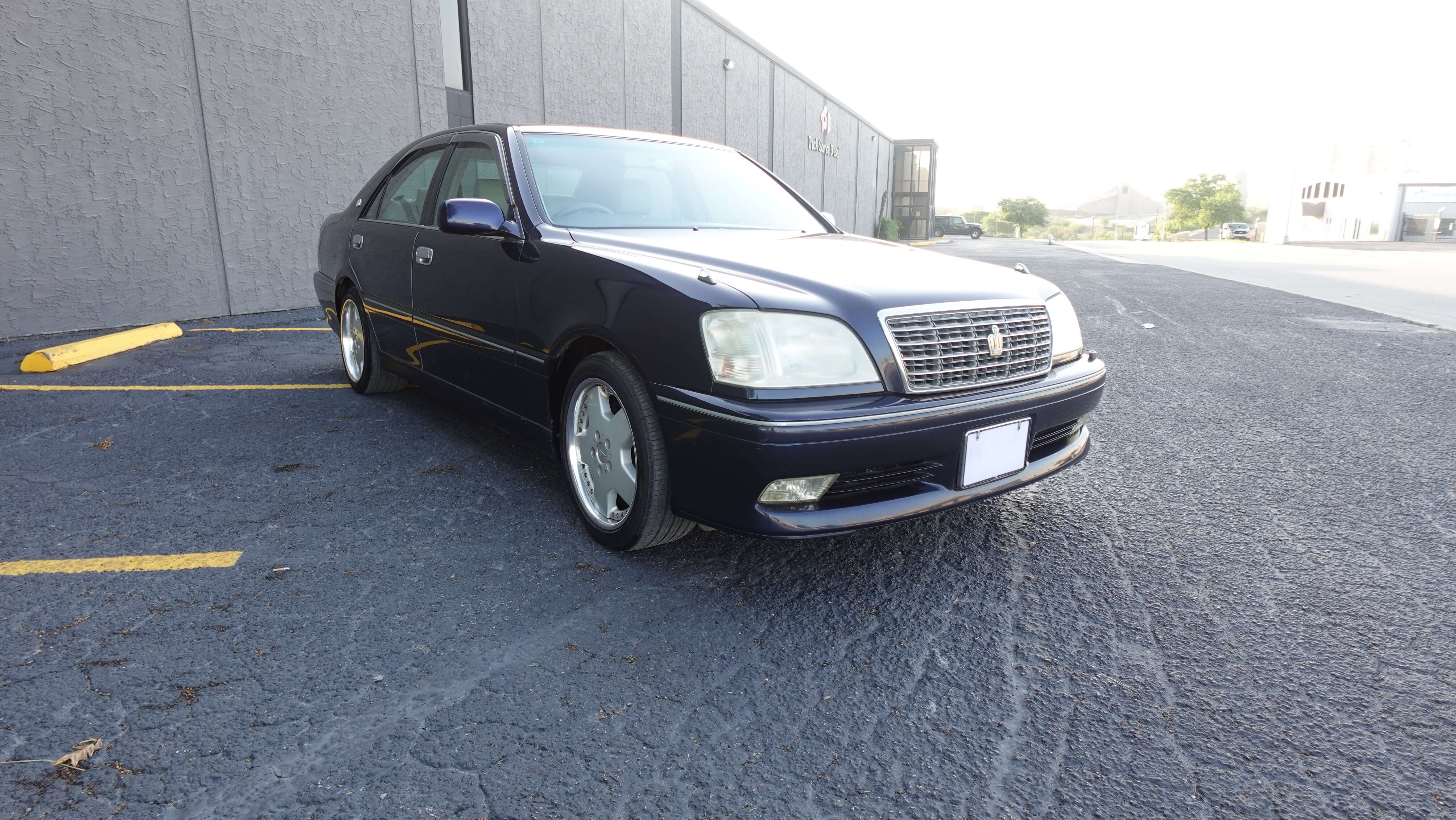 JDM 2000 Toyota Crown Royal Saloon 2.5L 1JZ-GE