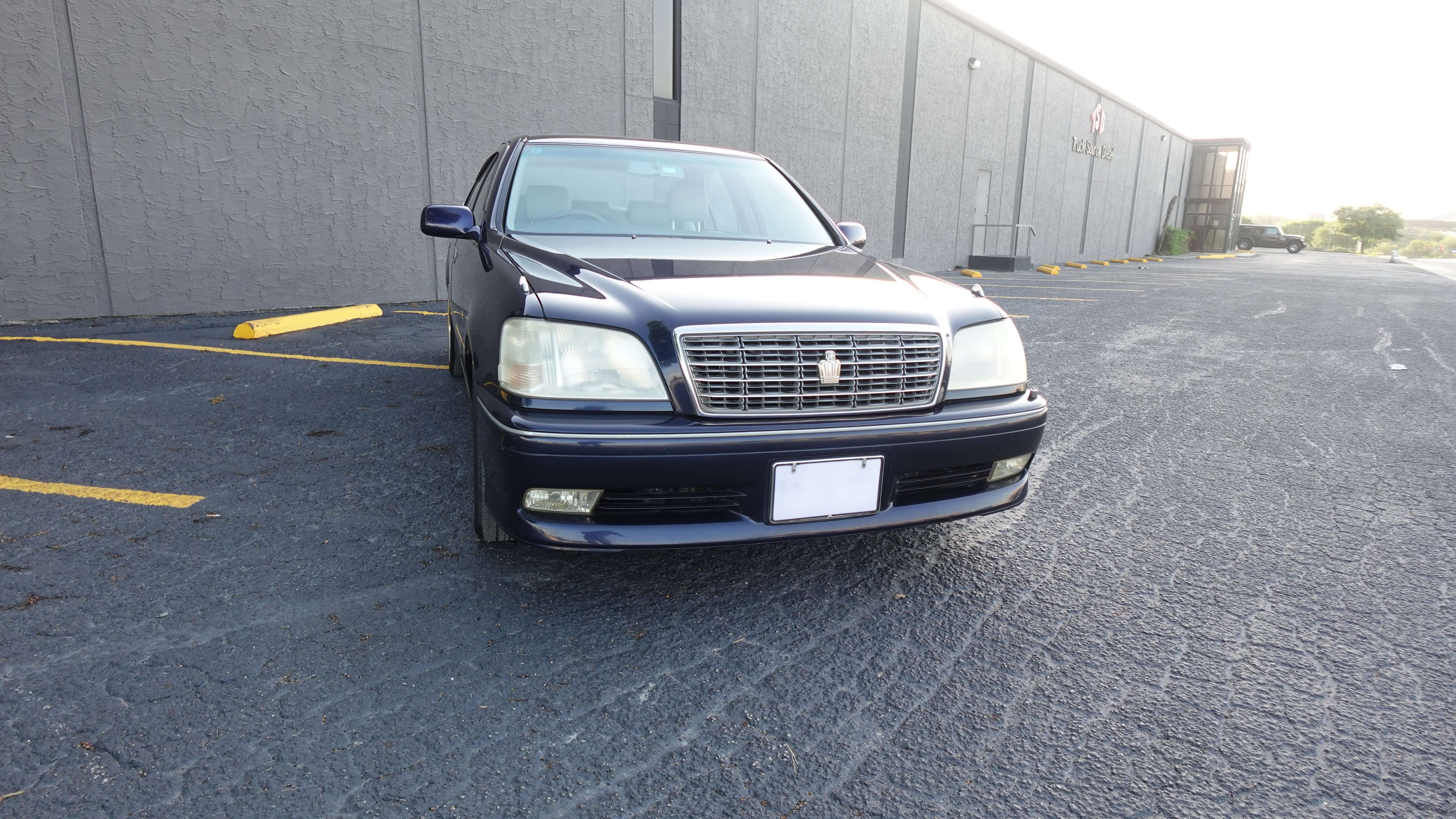 JDM 2000 Toyota Crown Royal Saloon 2.5L 1JZ-GE