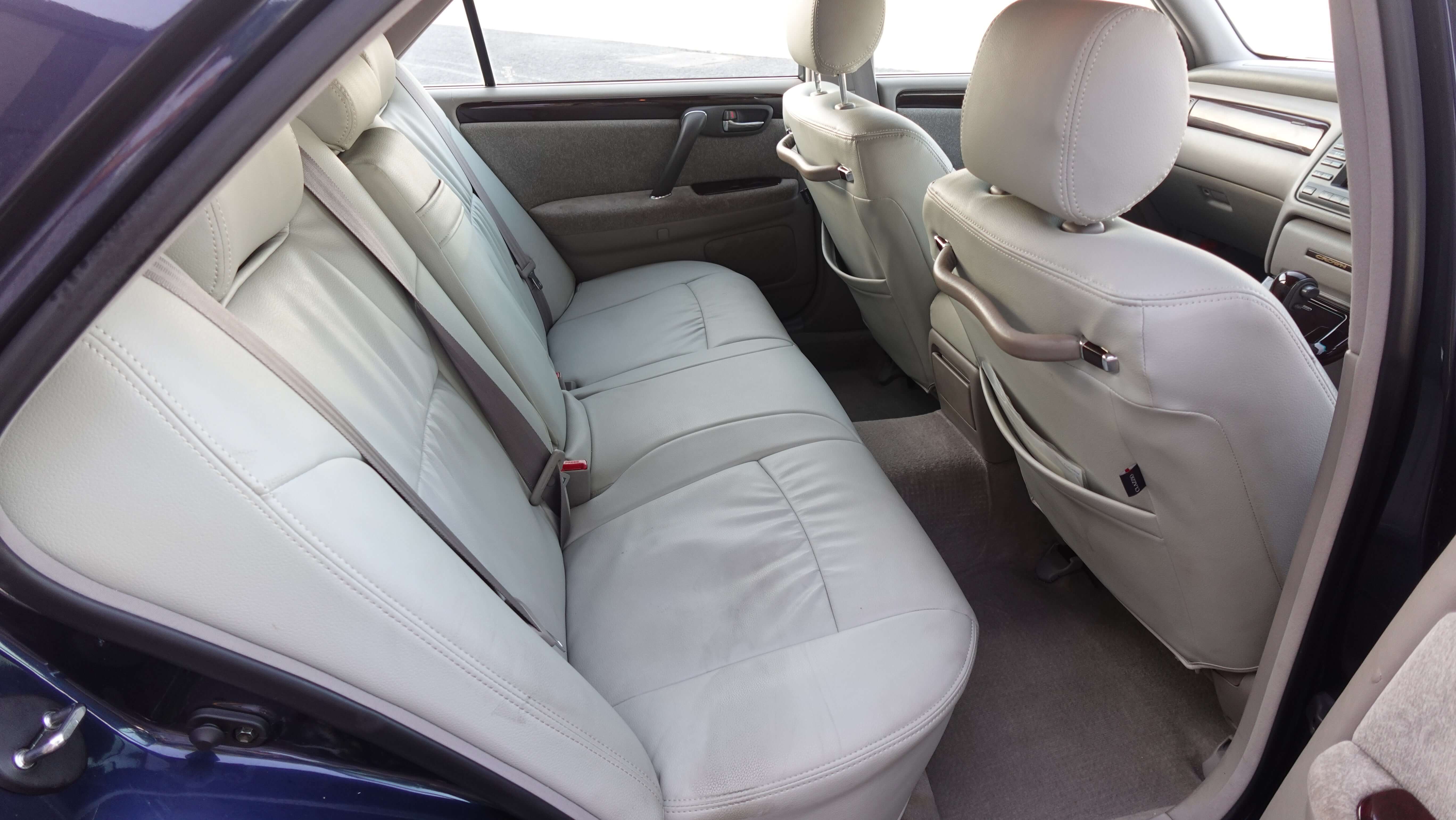 JDM 2000 Toyota Crown Royal Saloon 2.5L 1JZ-GE