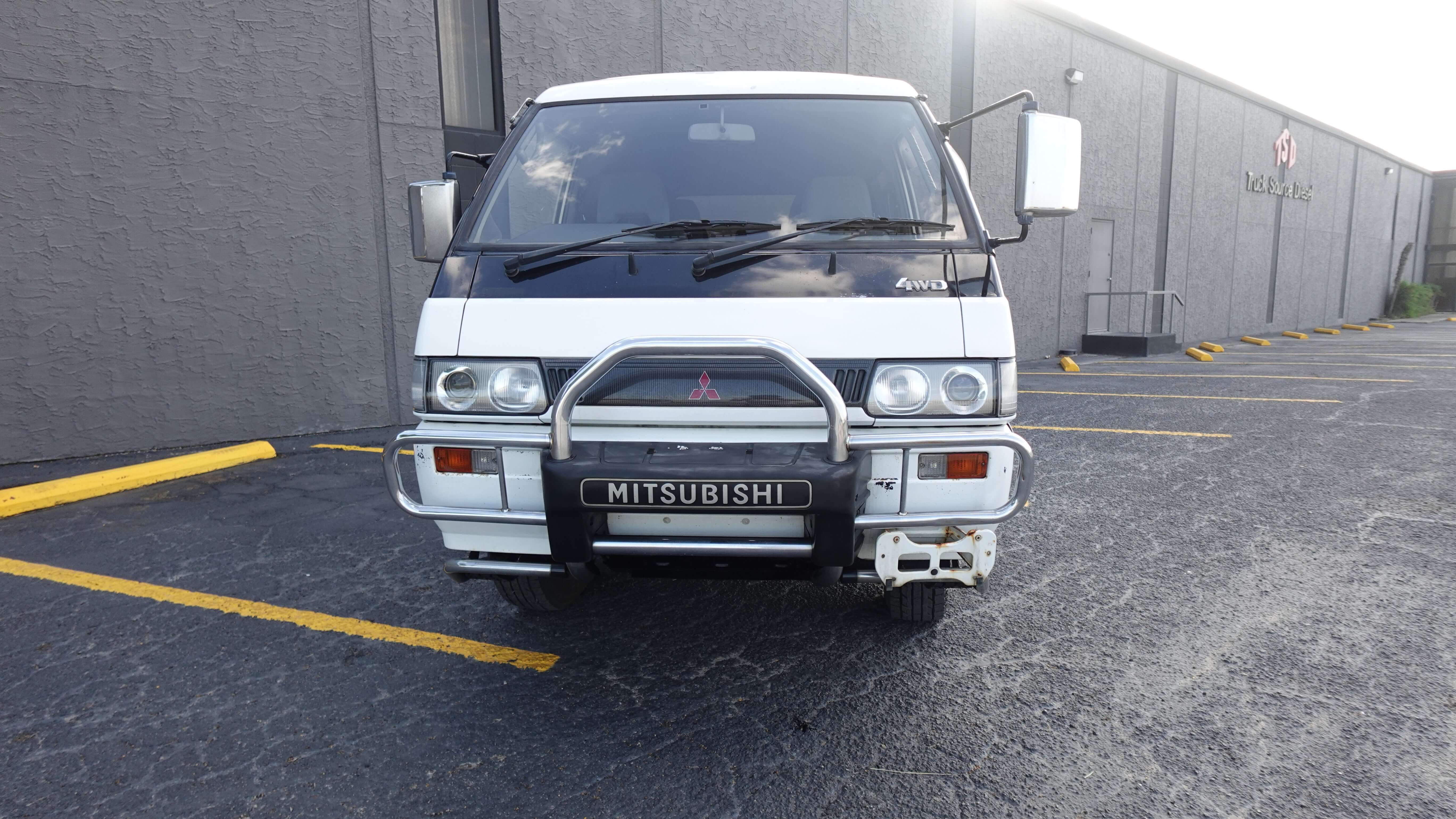 1994 Mitsubishi Delica Super Exceed Diesel