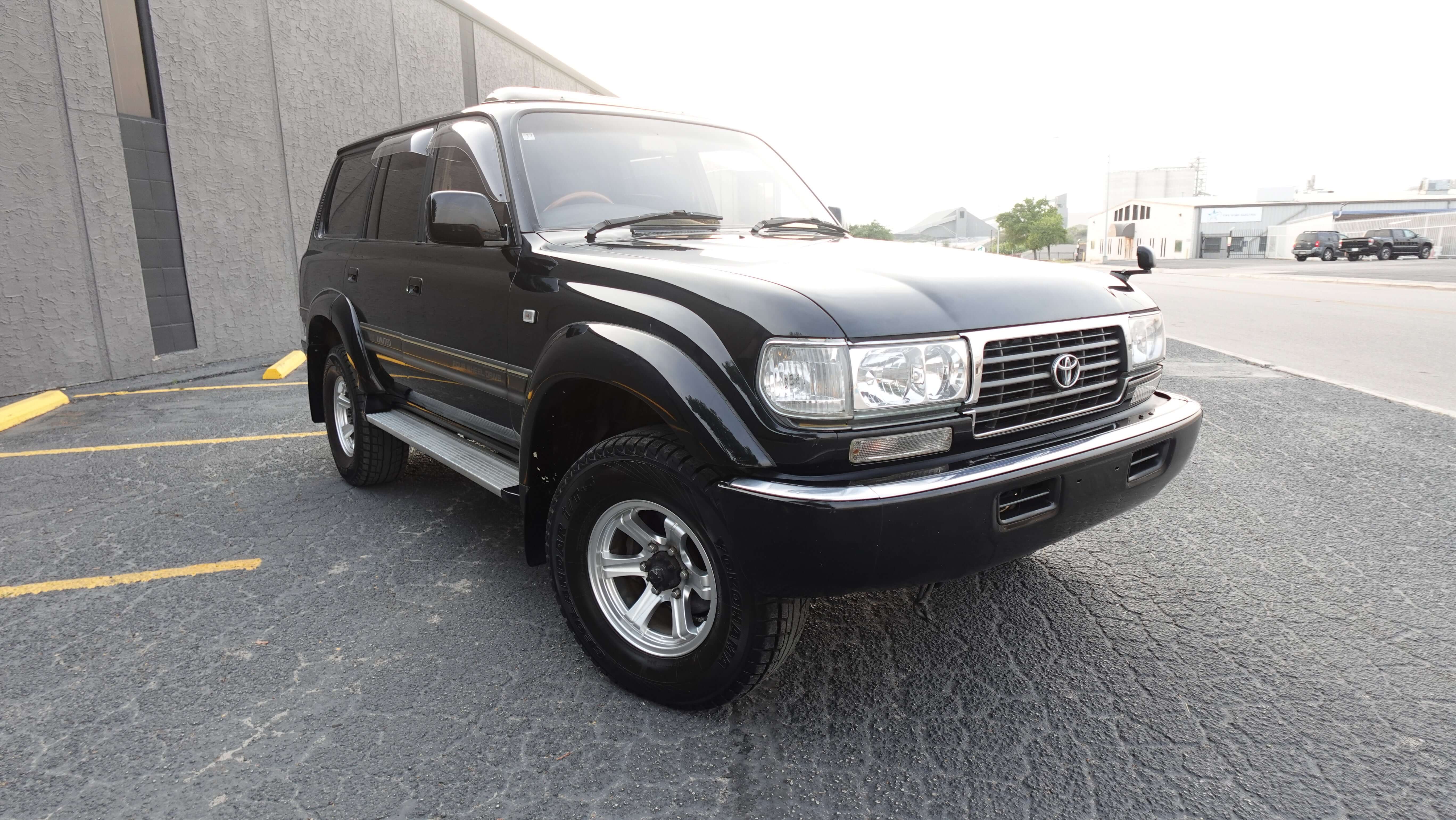 JDM 1993 Toyota Landcruiser VX Limited 4WD Diesel