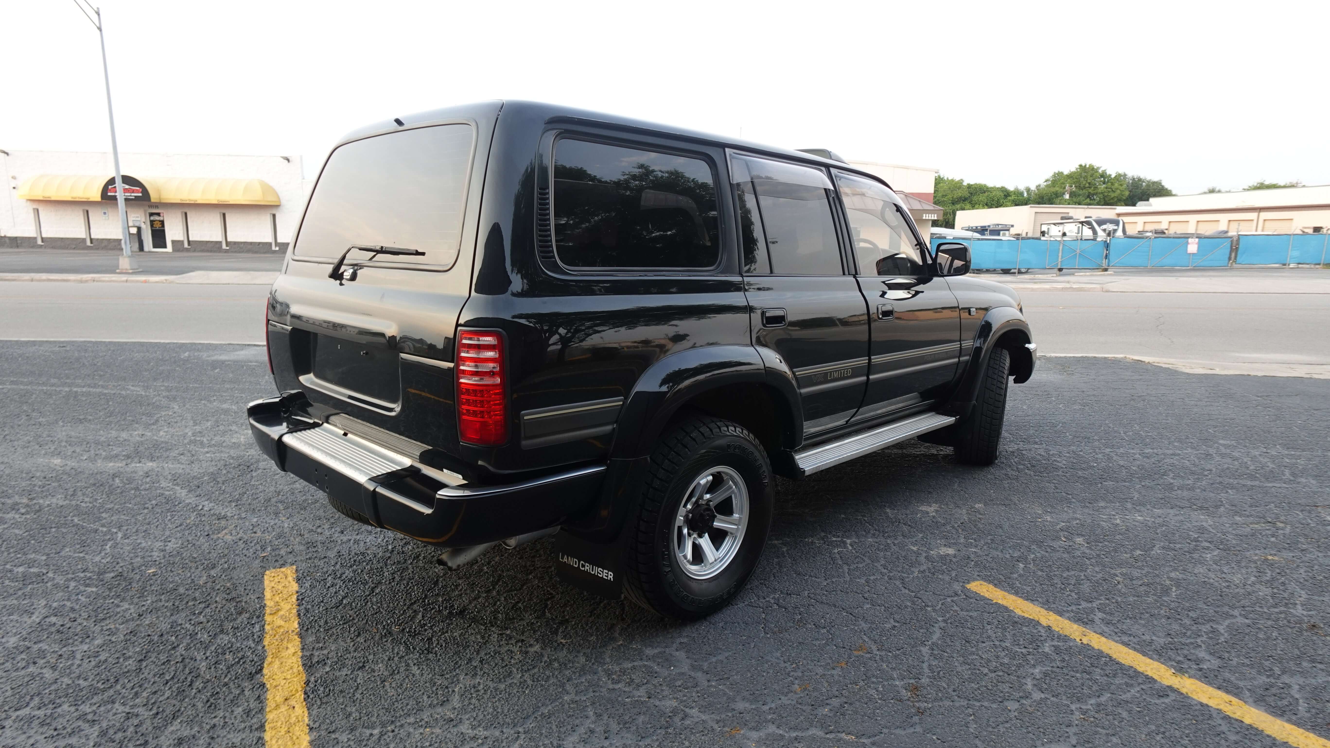 JDM 1993 Toyota Landcruiser VX Limited 4WD Diesel