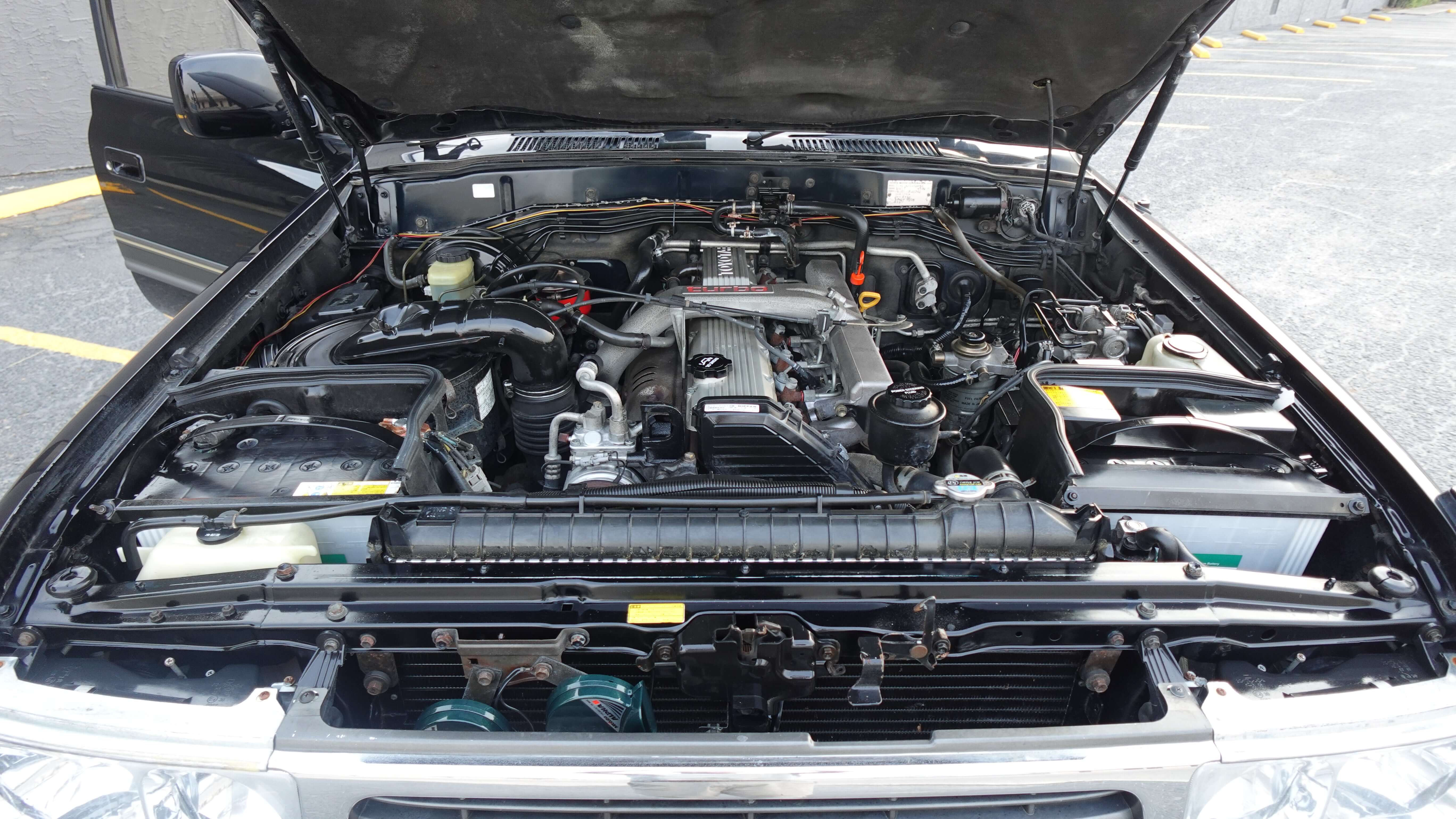 JDM 1993 Toyota Landcruiser VX Limited 4WD Diesel