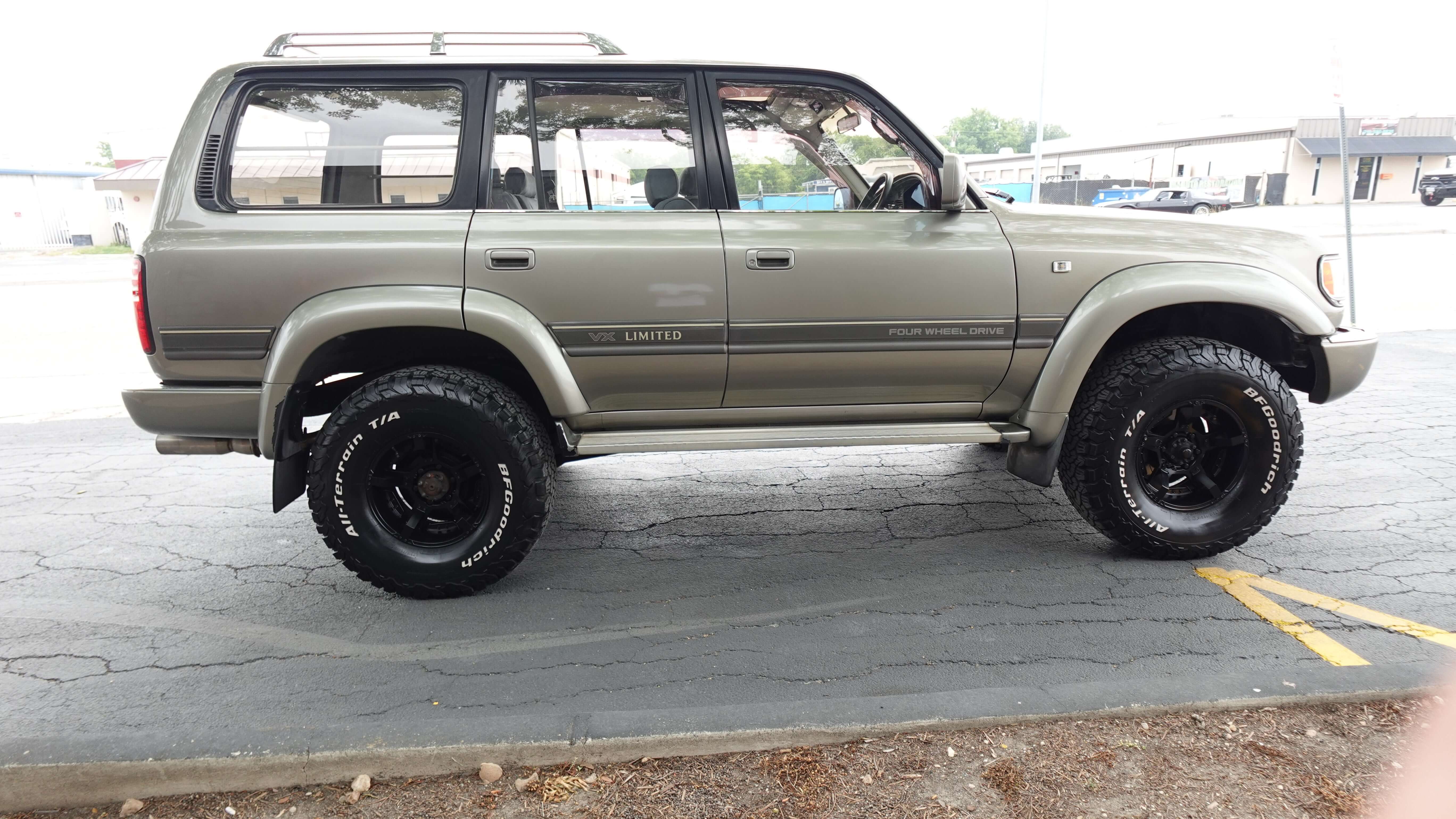 JDM 1994Toyota Landcruiser VX Limited Turbo Diesel 4WD