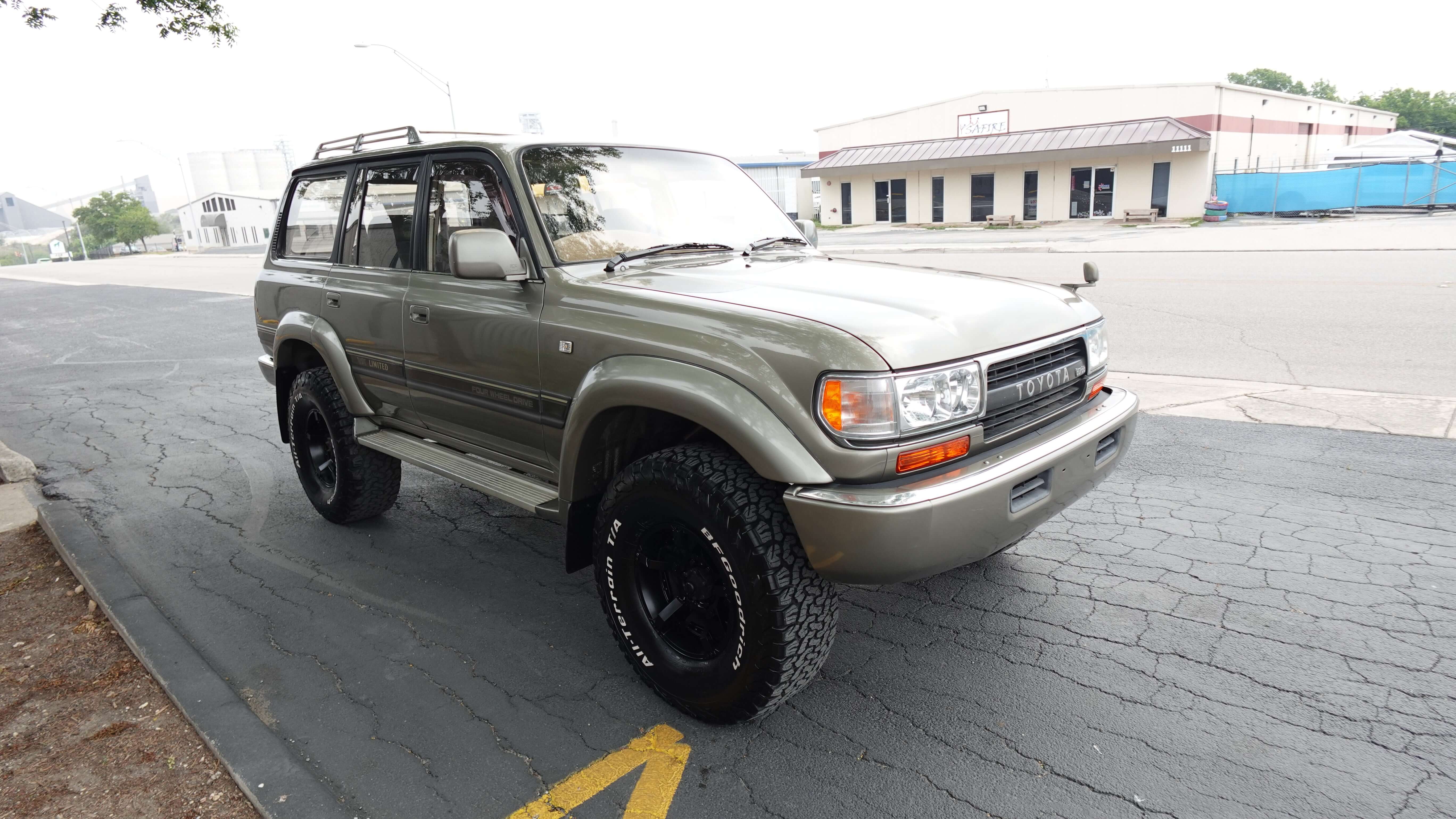 JDM 1994Toyota Landcruiser VX Limited Turbo Diesel 4WD