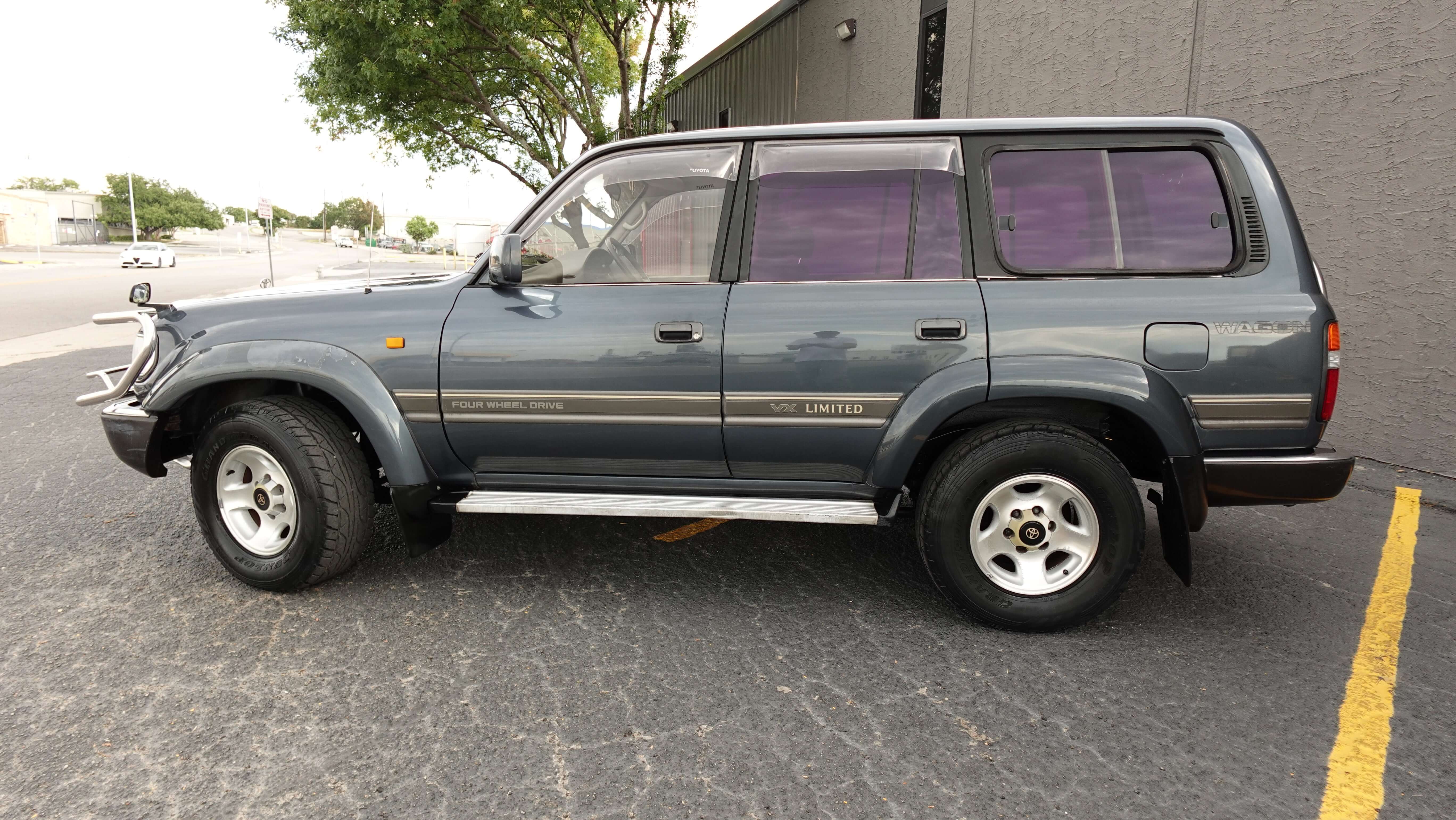 JDM 1993 Toyota Landcruiser VX Limited 4wd FZJ80