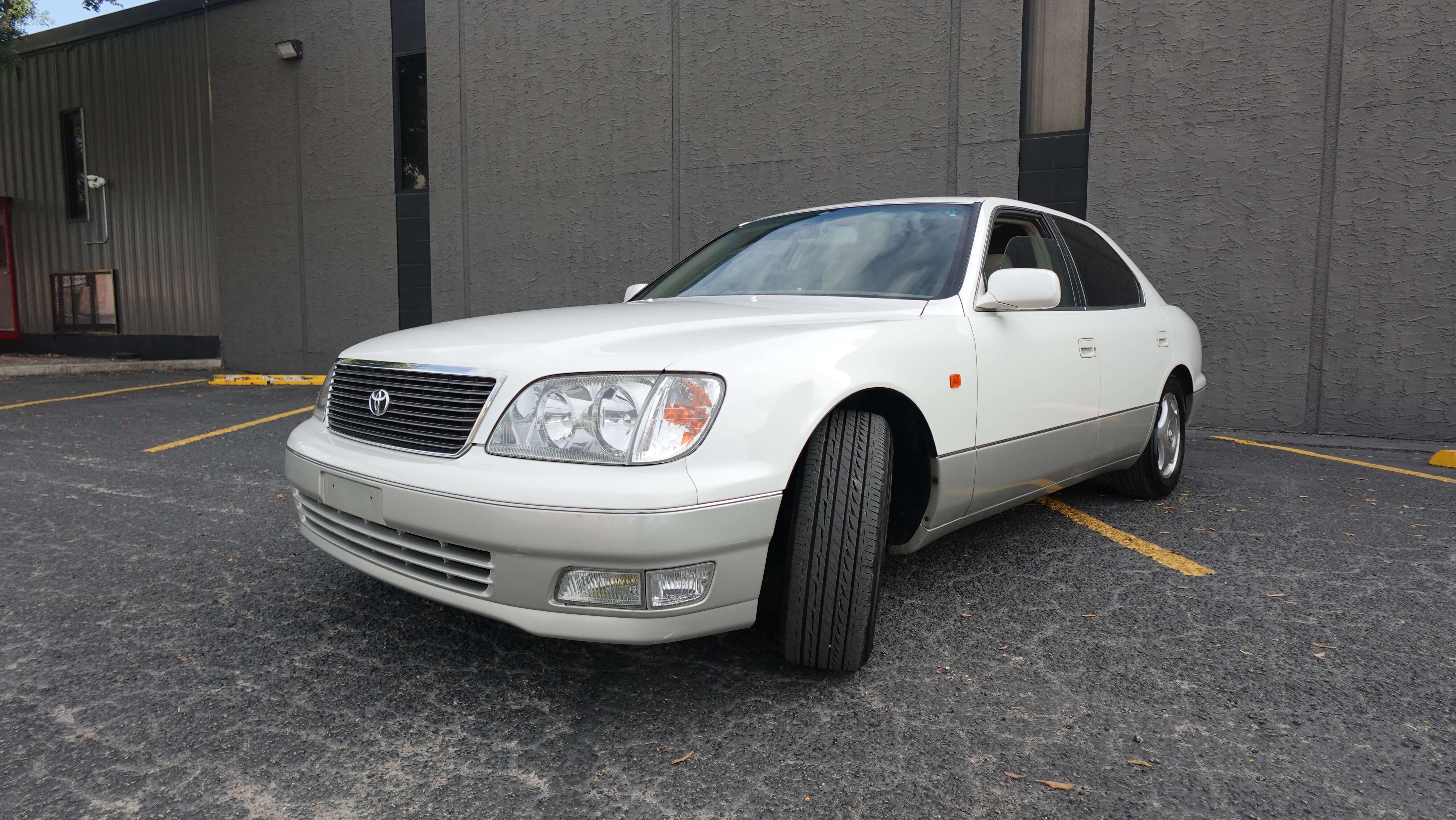 JDM 1998 Toyota Celsior  C Version UCF21