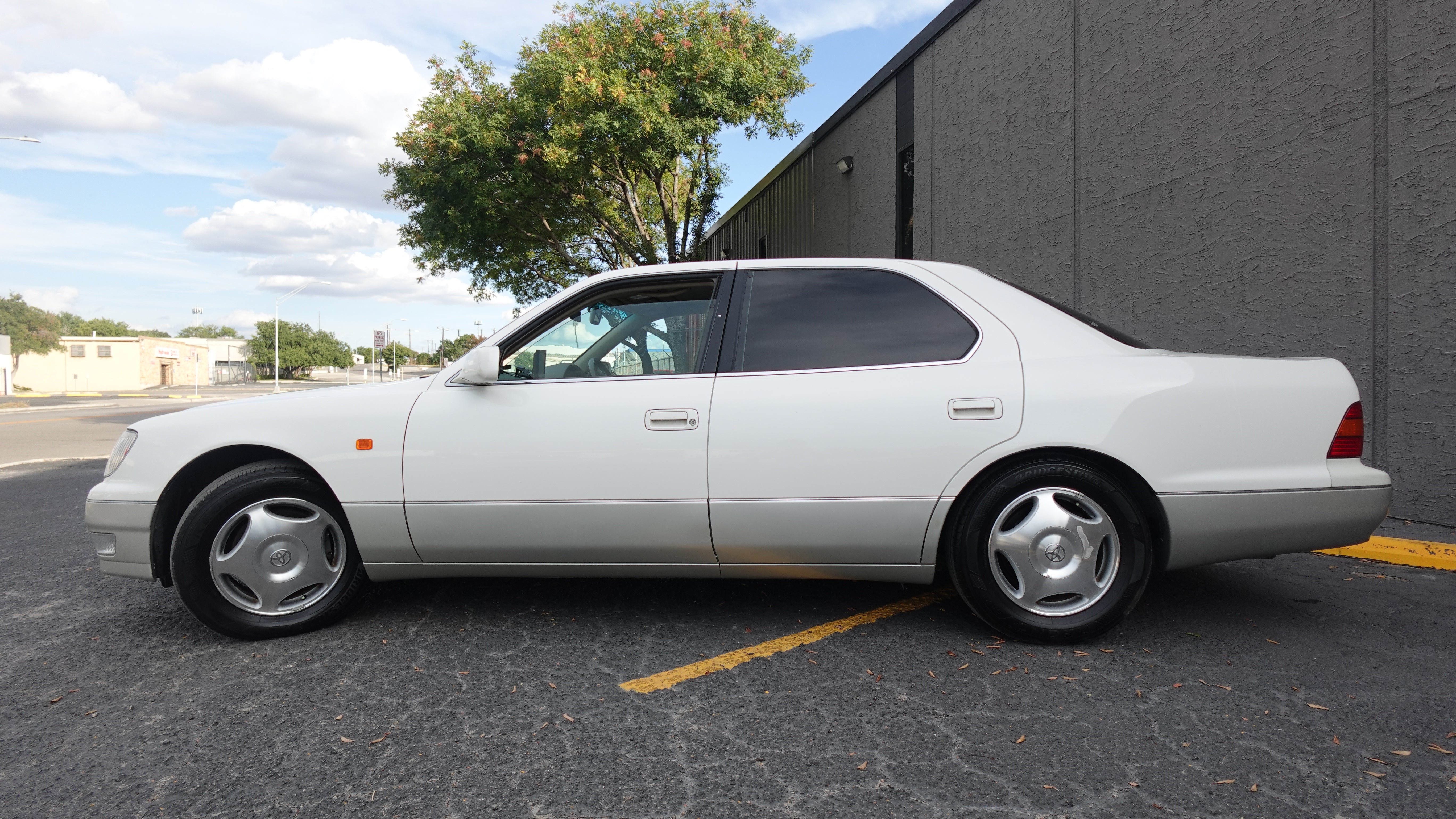 JDM 1998 Toyota Celsior C Version UCF21