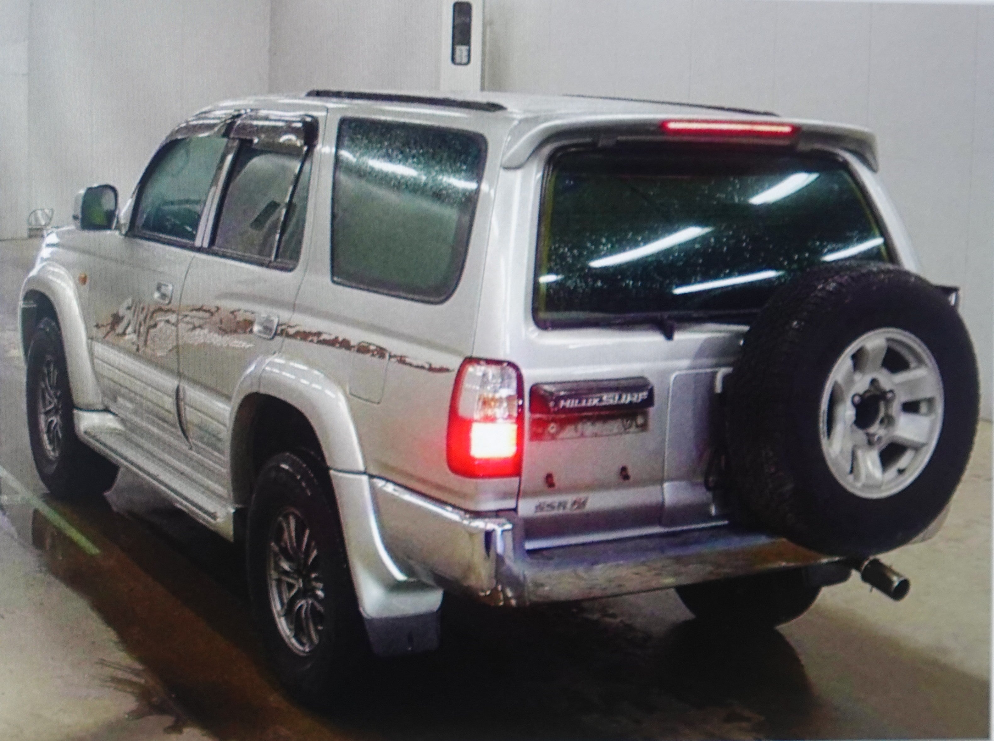 JDM 2000 Toyota Hilux Surf SSR-X RZN185 4WD 2.7L