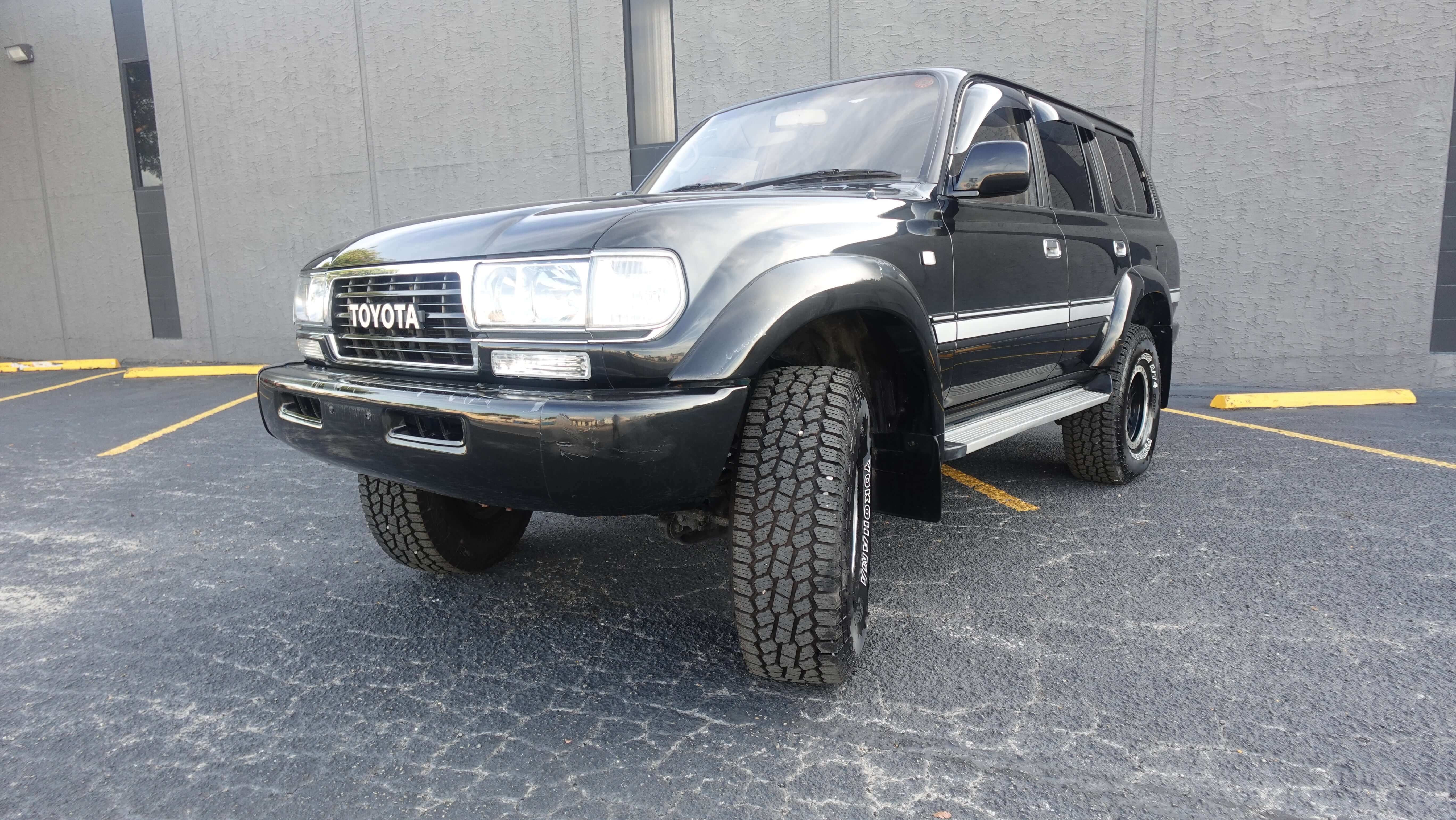 JDM 1995 Toyota Landcruiser VX Limited 4wd FZJ80