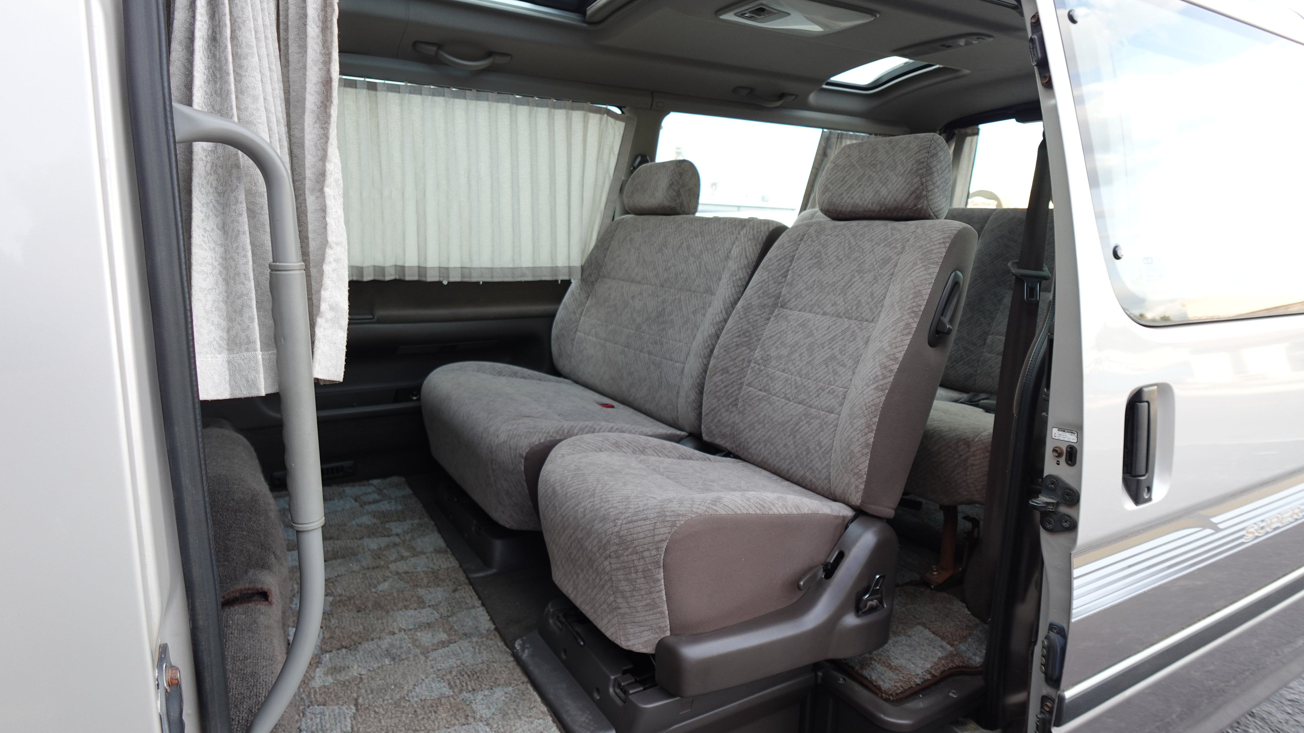 JDM 1996 Toyota Hiace Super Custom G 2.4L