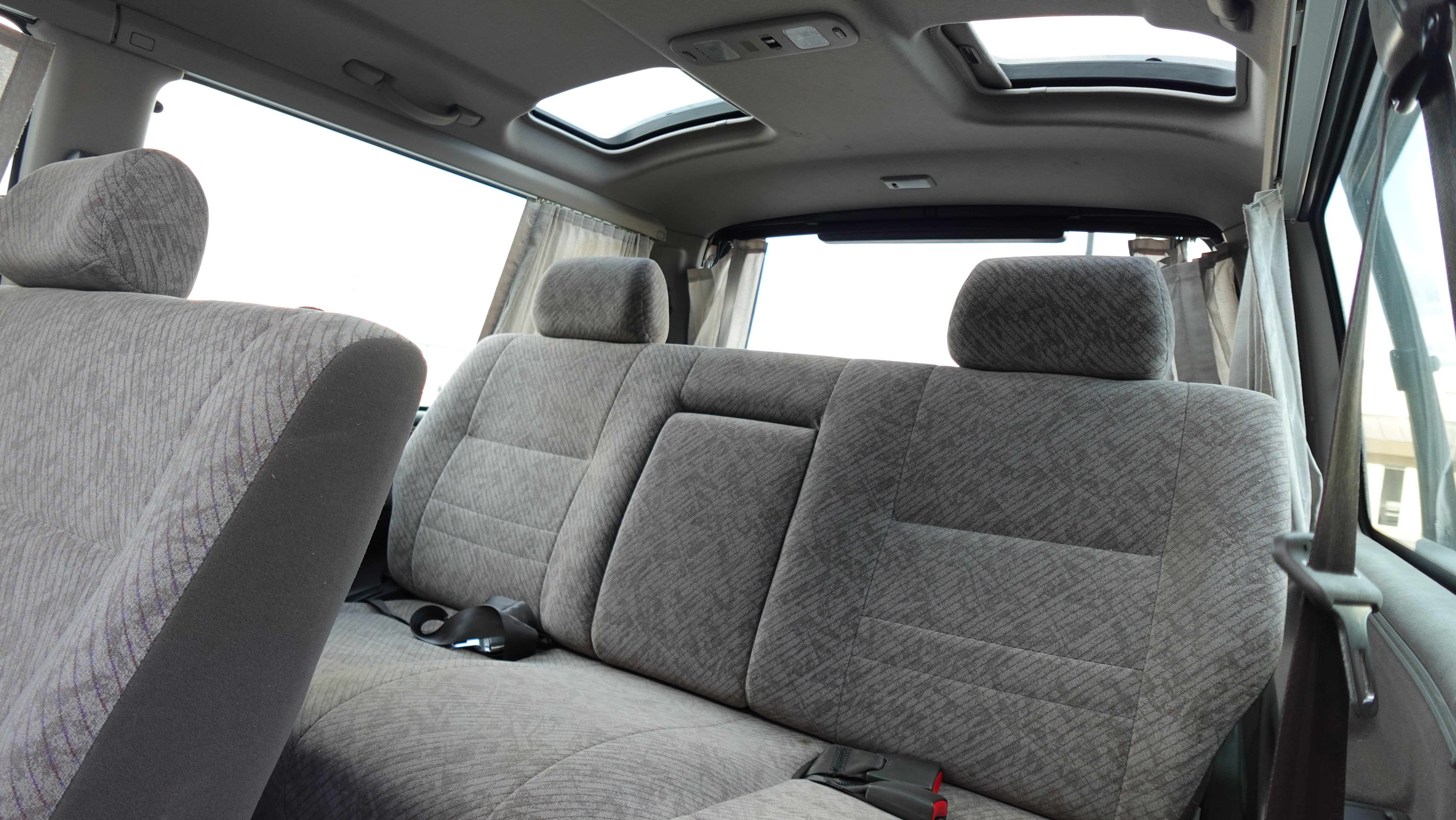 JDM 1996 Toyota Hiace Super Custom G 2.4L
