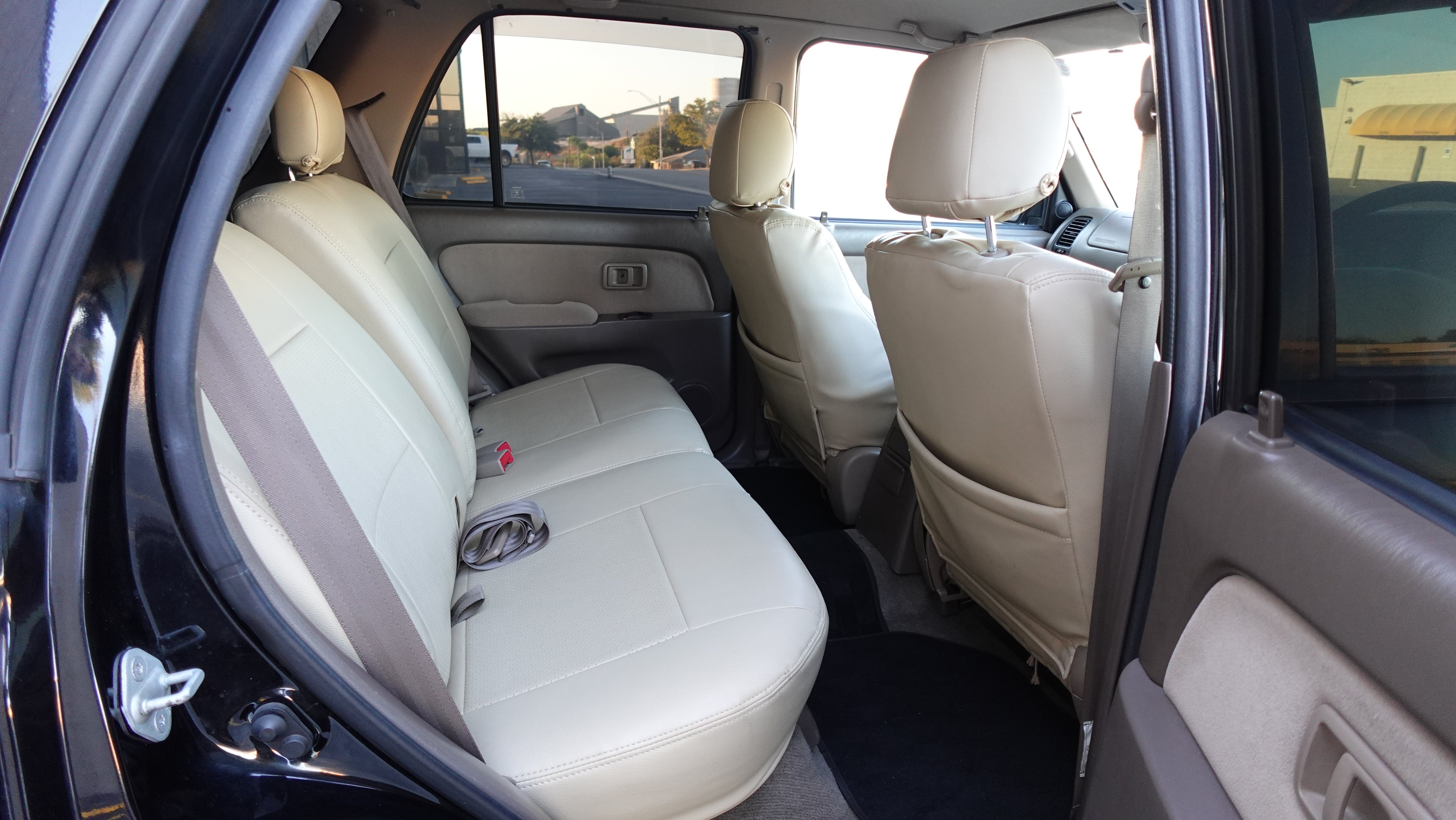2000 JDM Toyota Hilux Surf SSR-X RZN185 2.7L