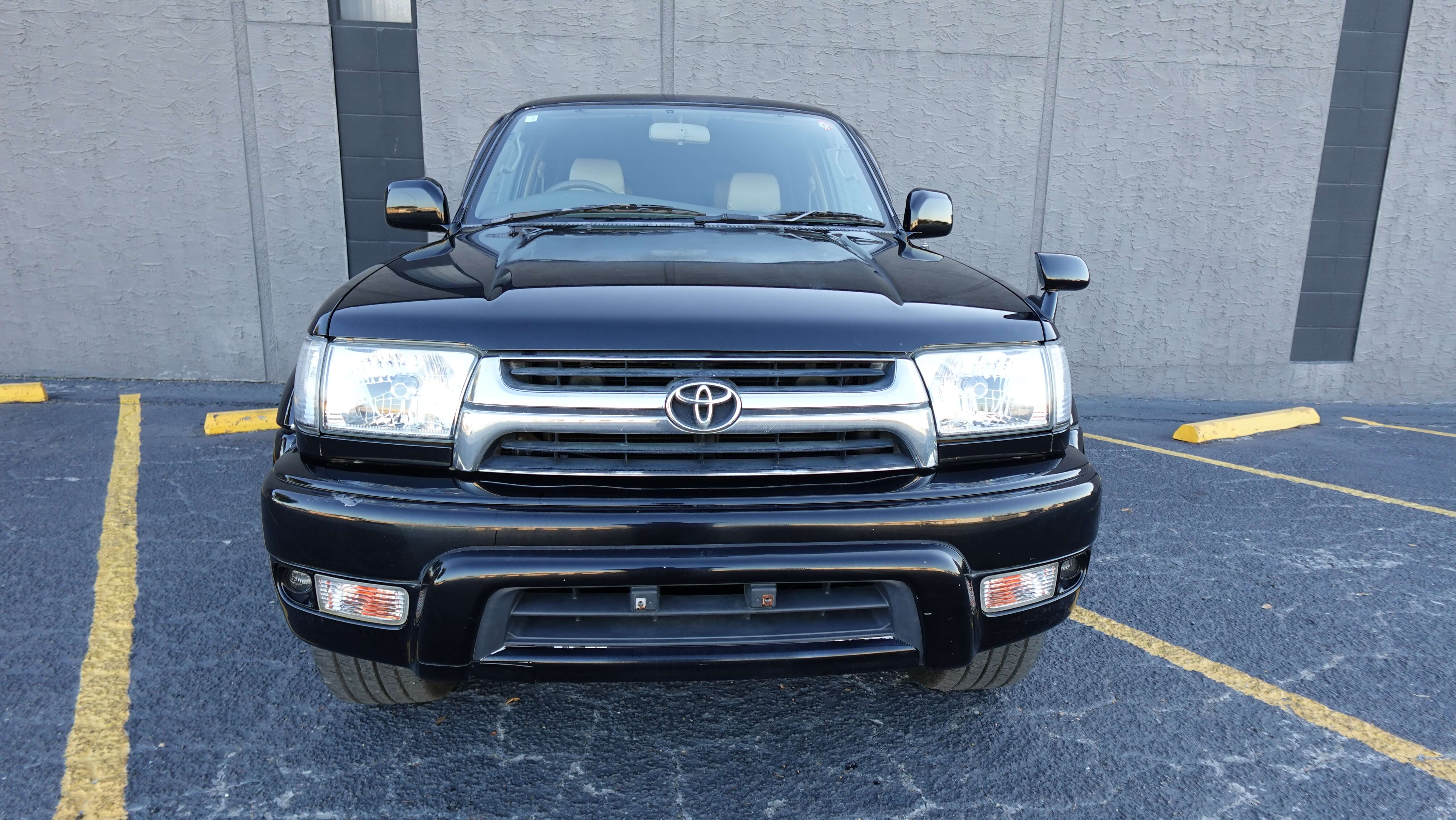 2000 JDM Toyota Hilux Surf SSR-X RZN185 2.7L