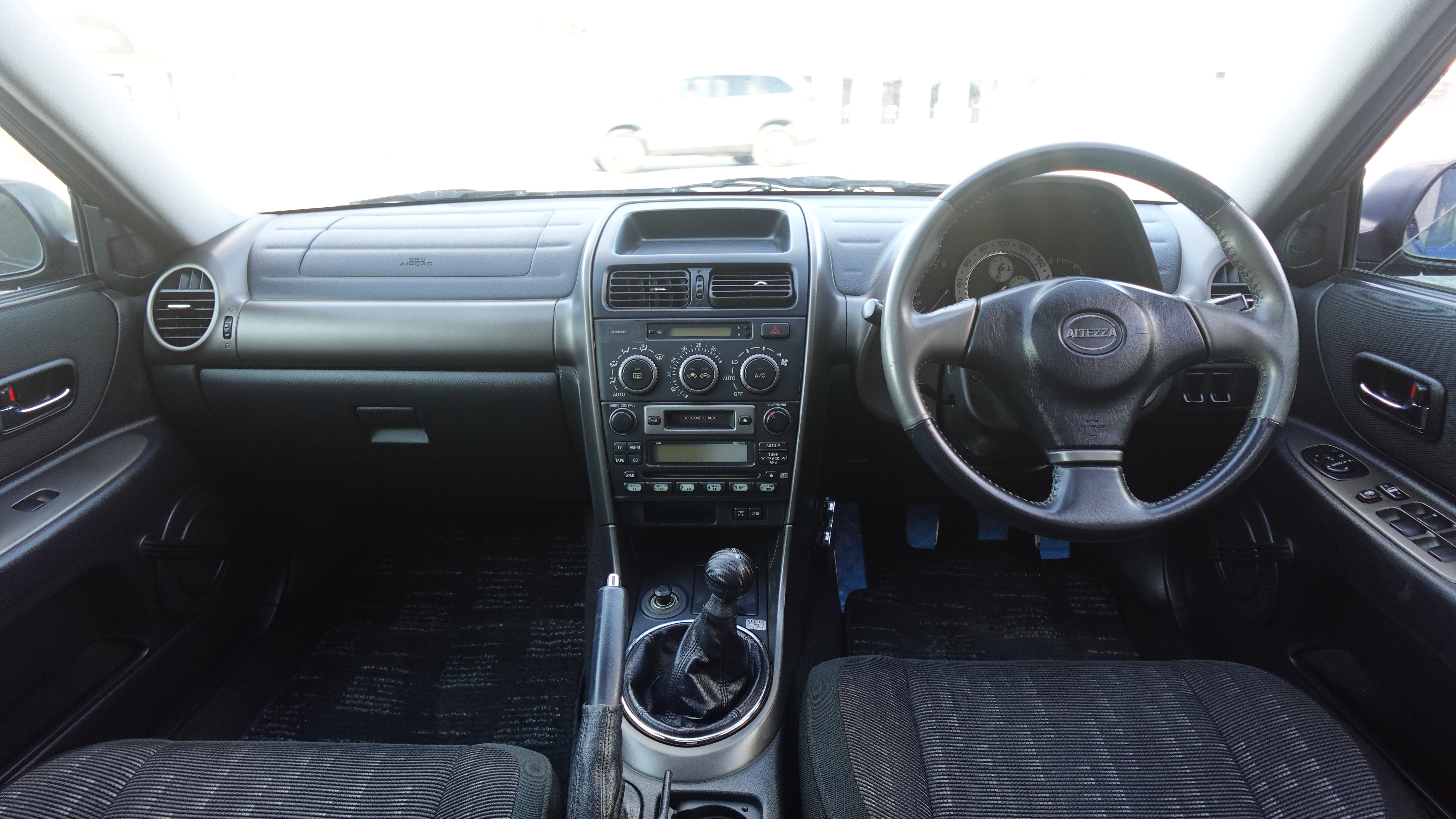 JDM 1999 Toyota Altezza RS200 Z Edition 6 speed