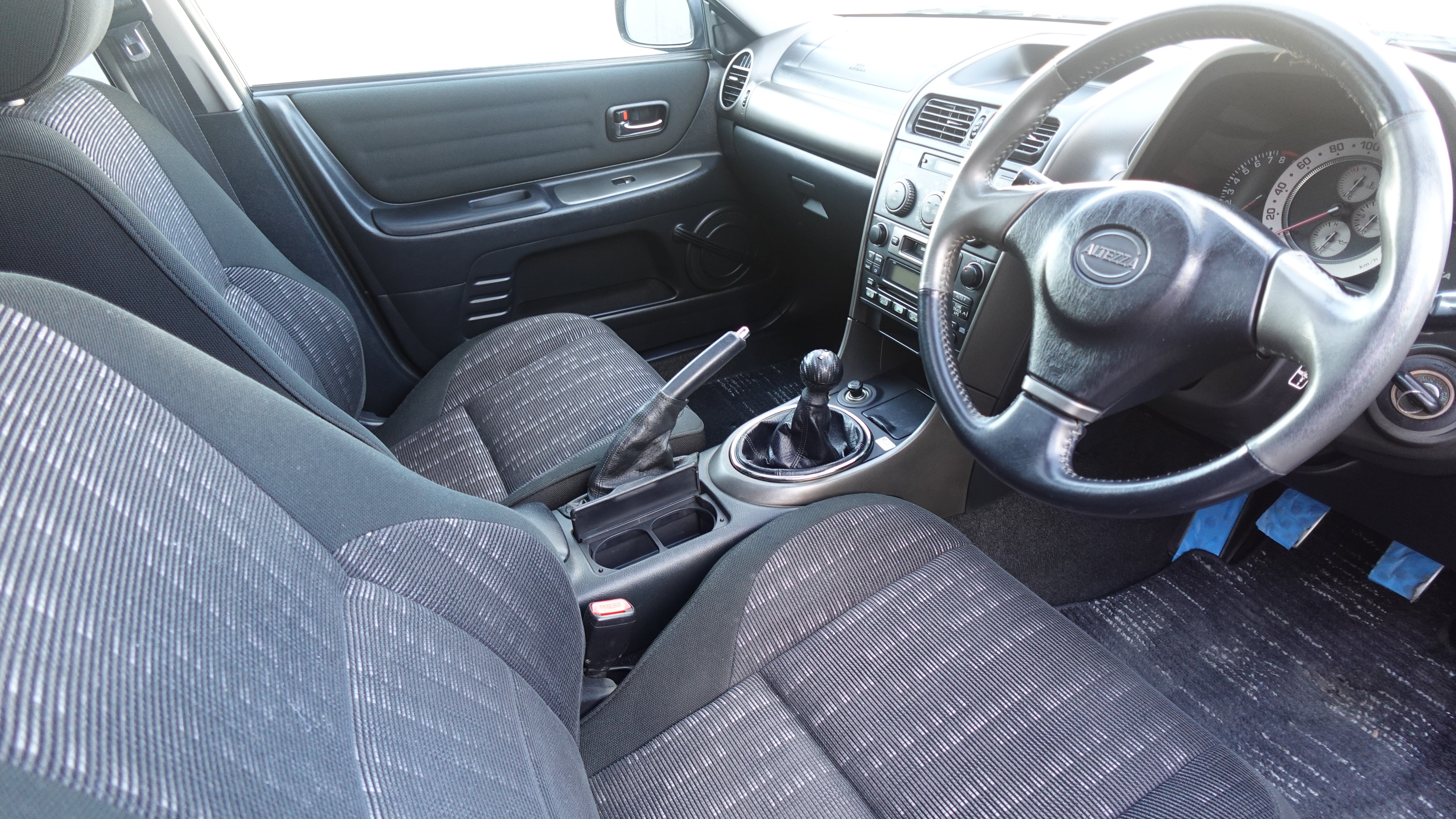 JDM 1999 Toyota Altezza RS200 Z Edition 6 speed