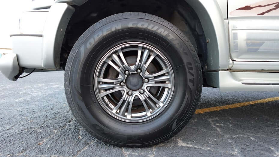 2000 Toyota Hilux Surf SSR-X RZN185 2.7L