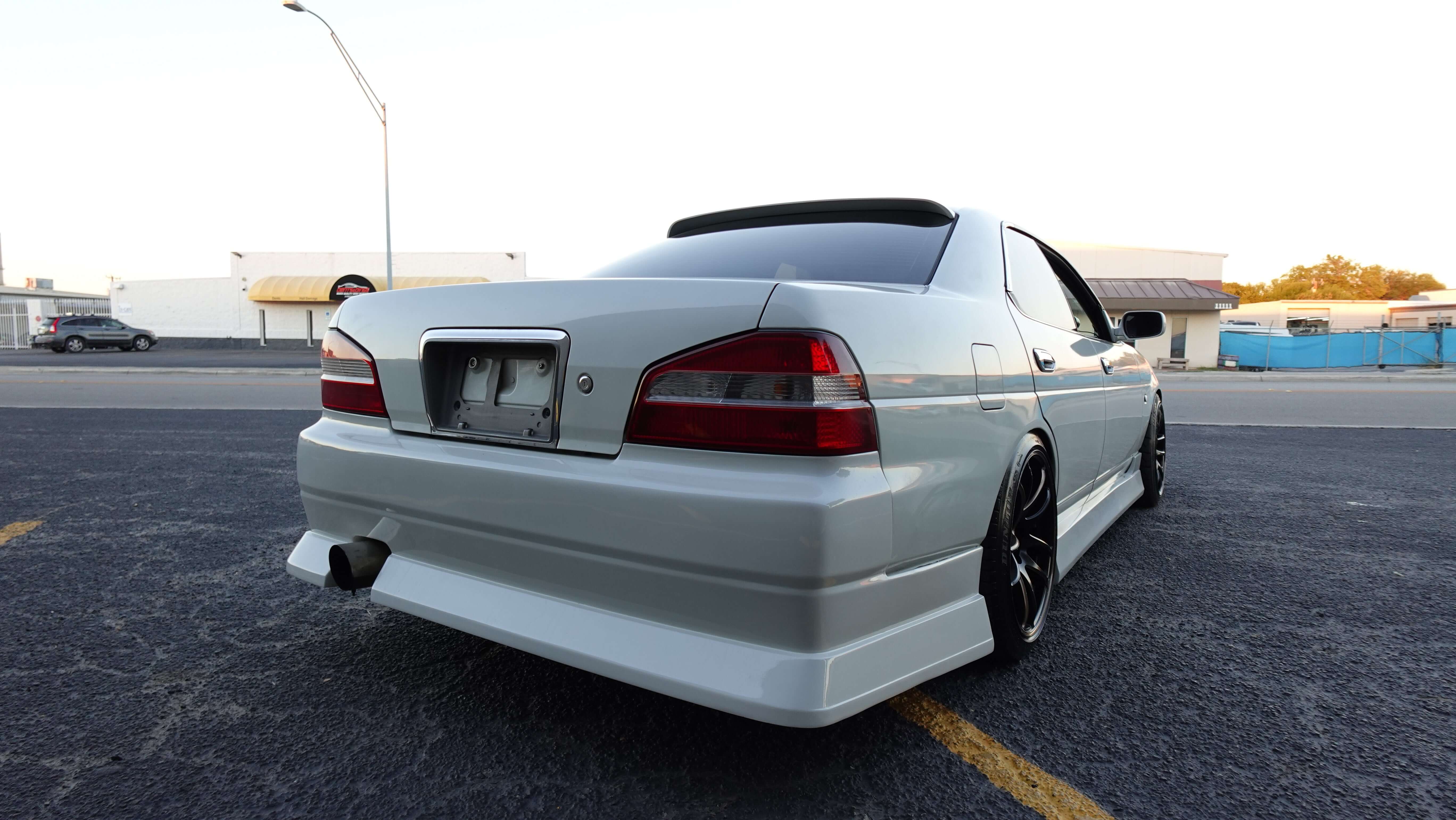 2000 Nissan Laurel 25 Club S C35