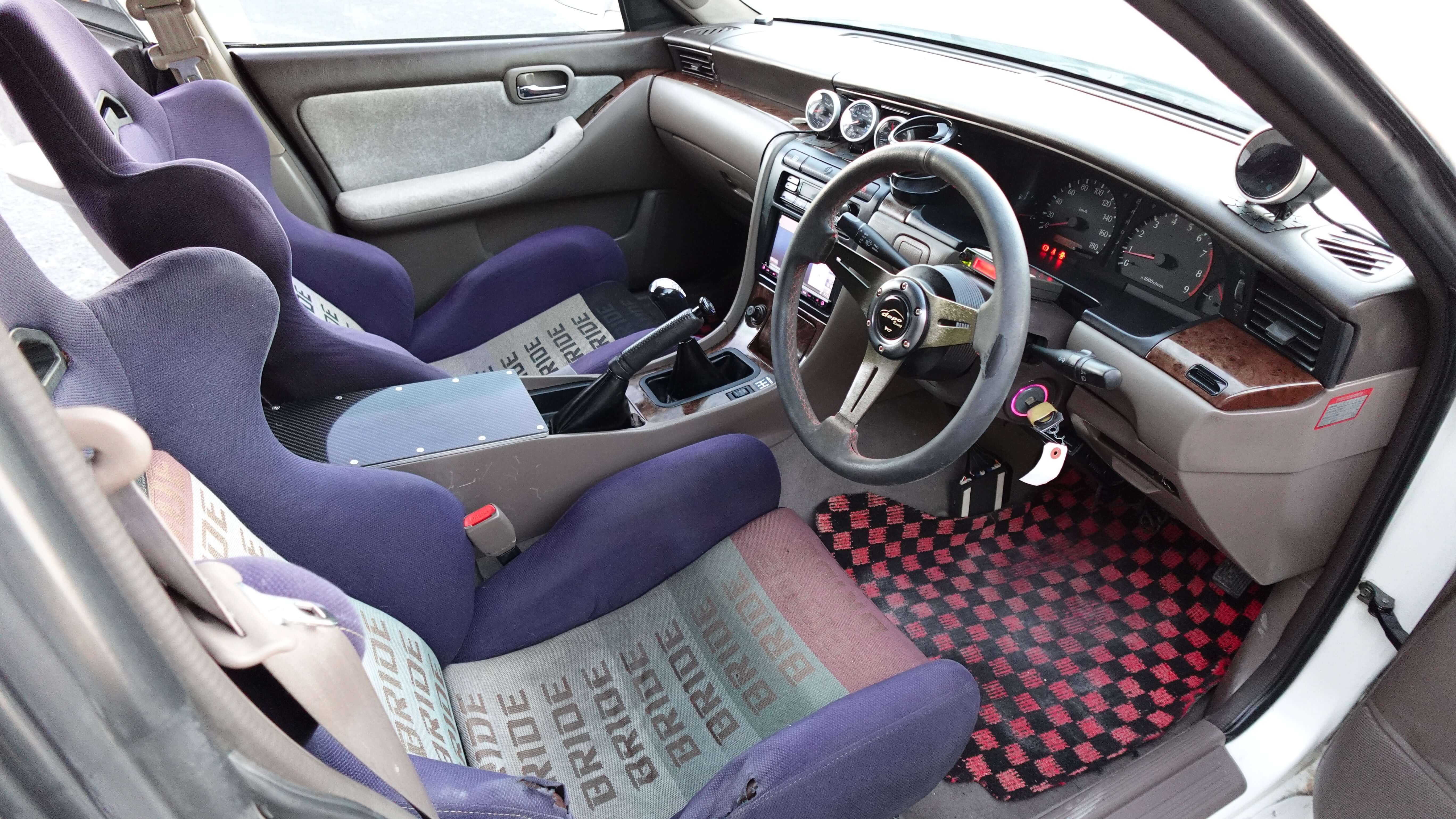 2000 Nissan Laurel 25 Club S C35