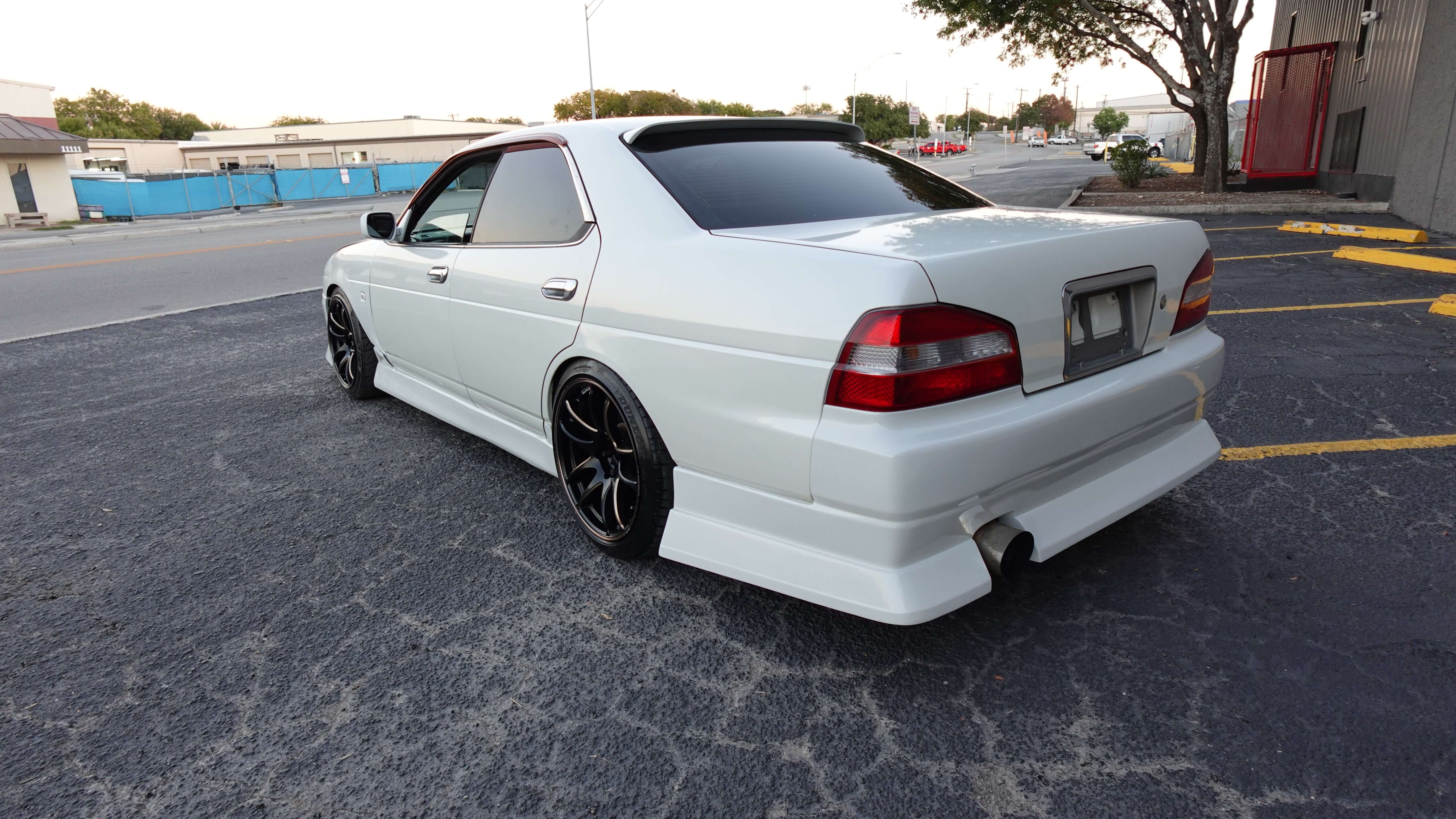 2000 Nissan Laurel 25 Club S C35