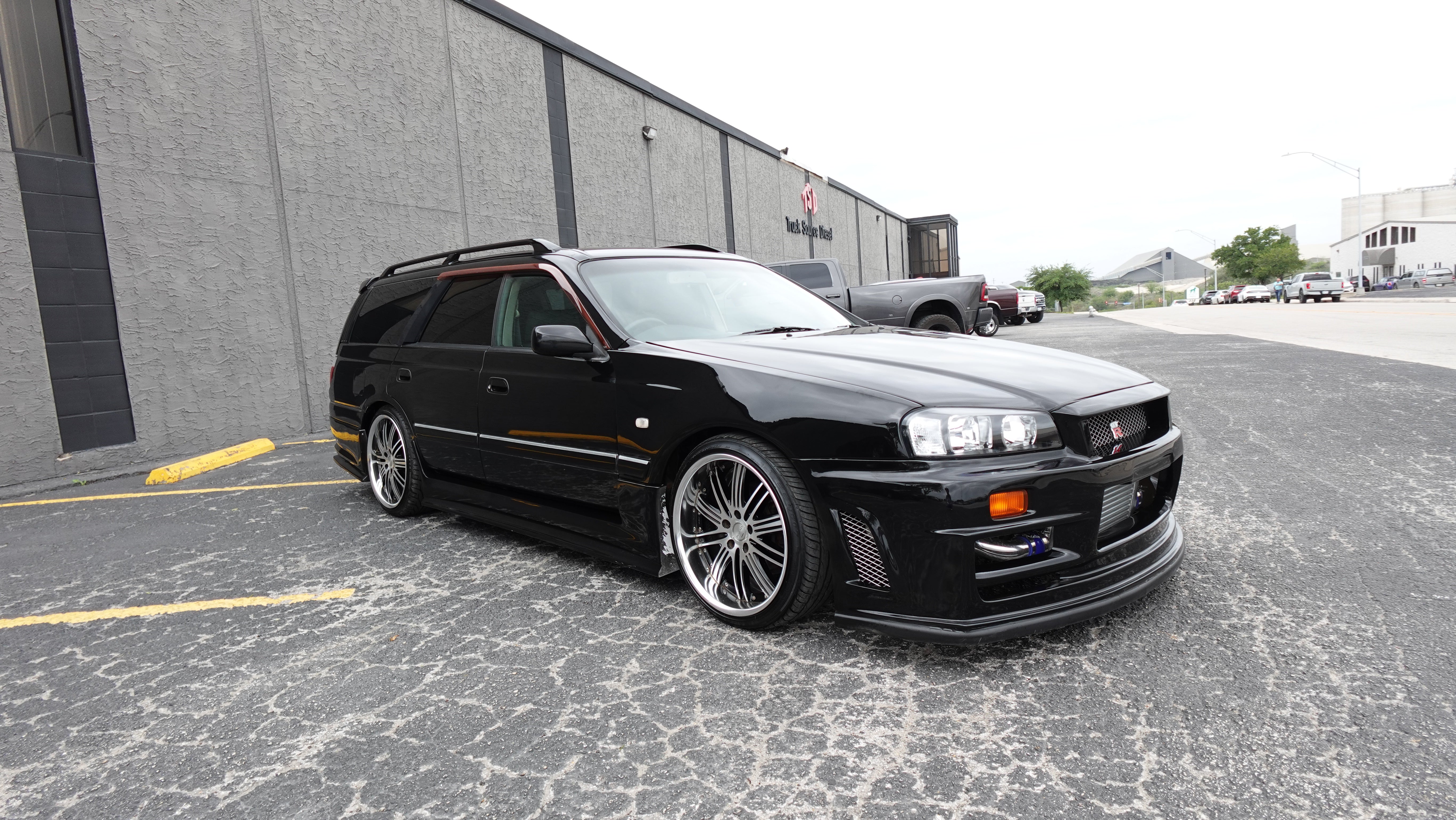 1999 Nissan Stagea RS Four V Turbo AWD R34 GTR Front end Conversion