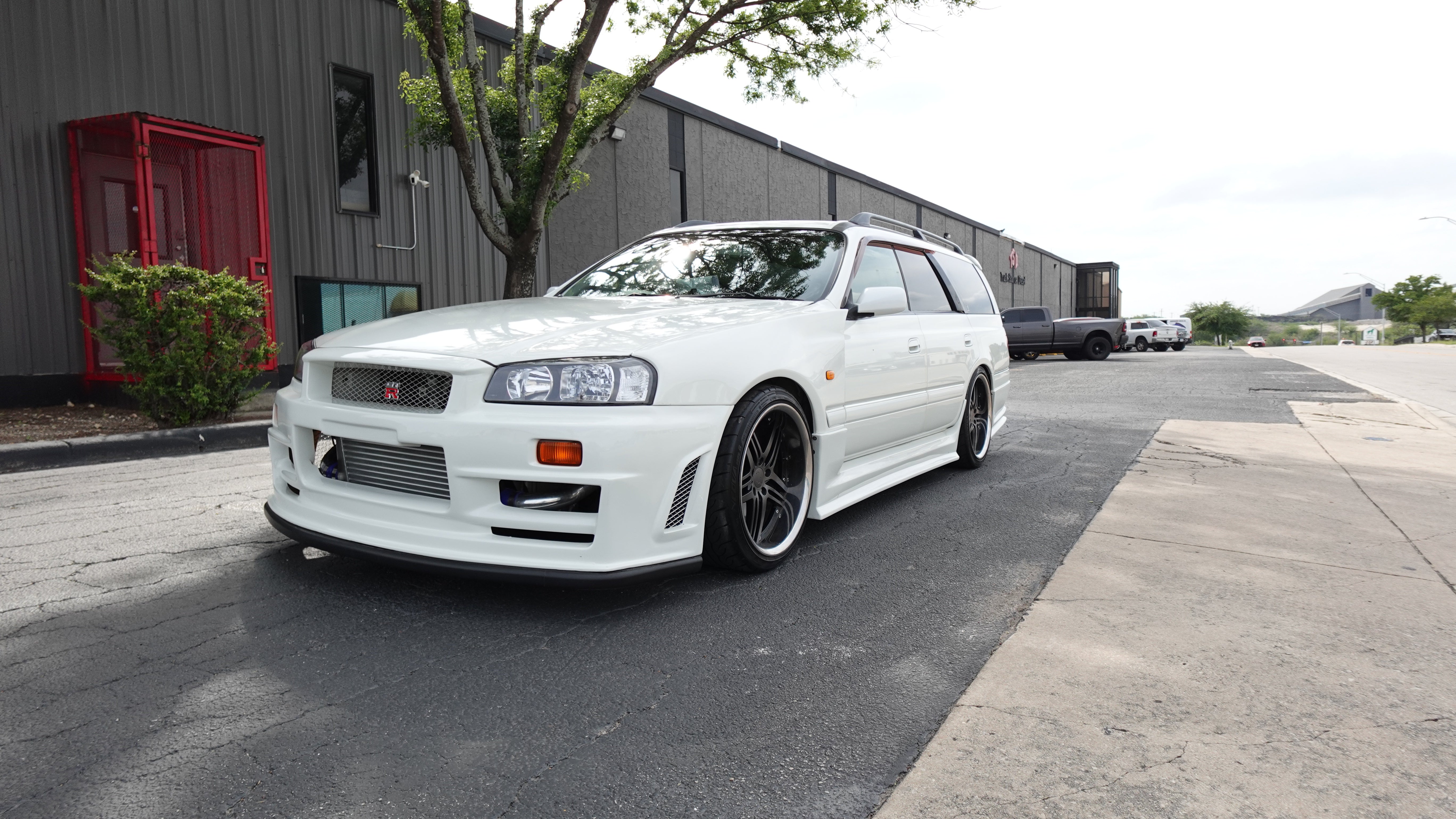 2001 Nissan Stagea RS-4 Turbo AWD 4WD R34 GTR front Conversion