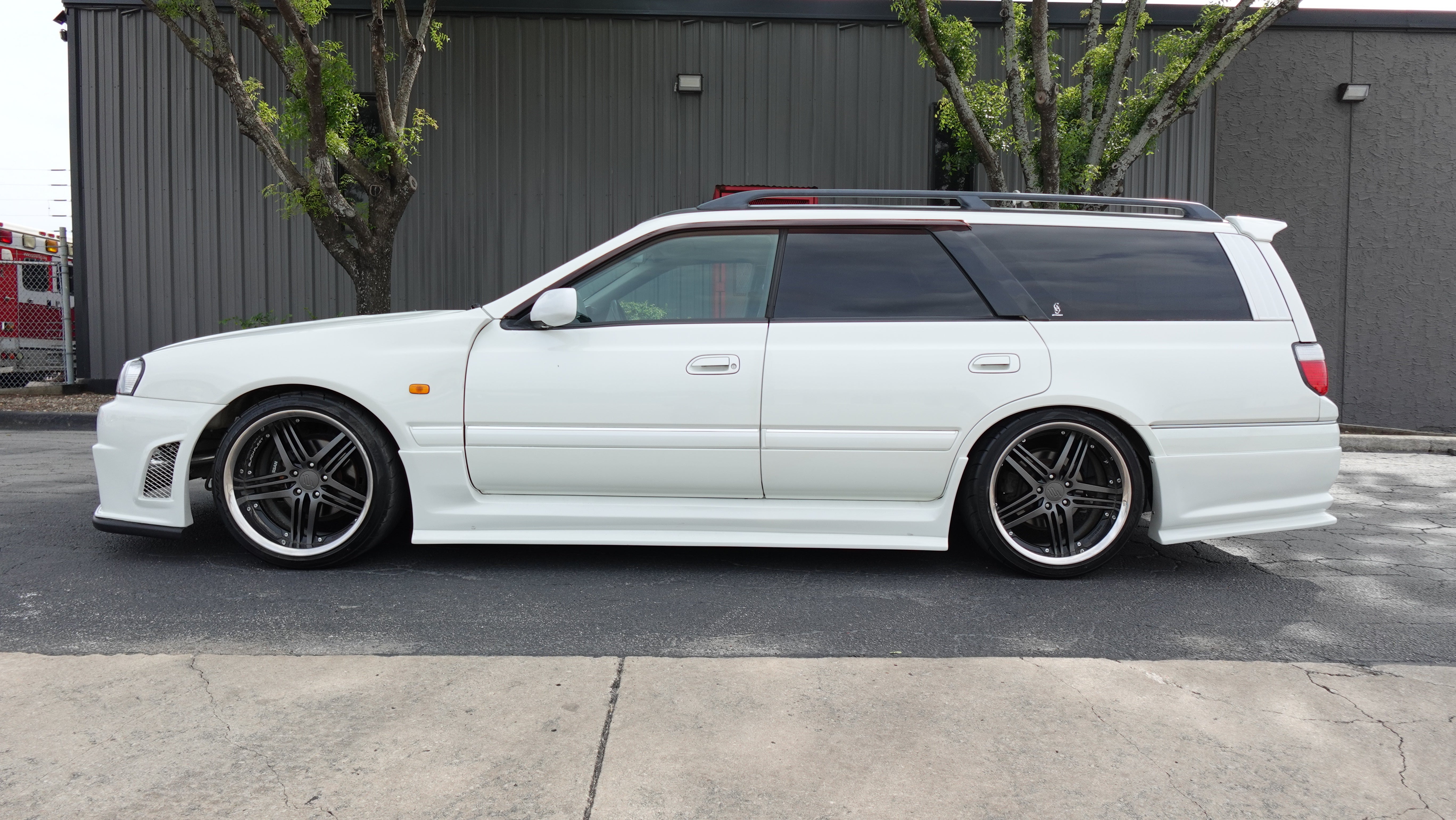 2001 Nissan Stagea RS-4 Turbo AWD 4WD R34 GTR front Conversion