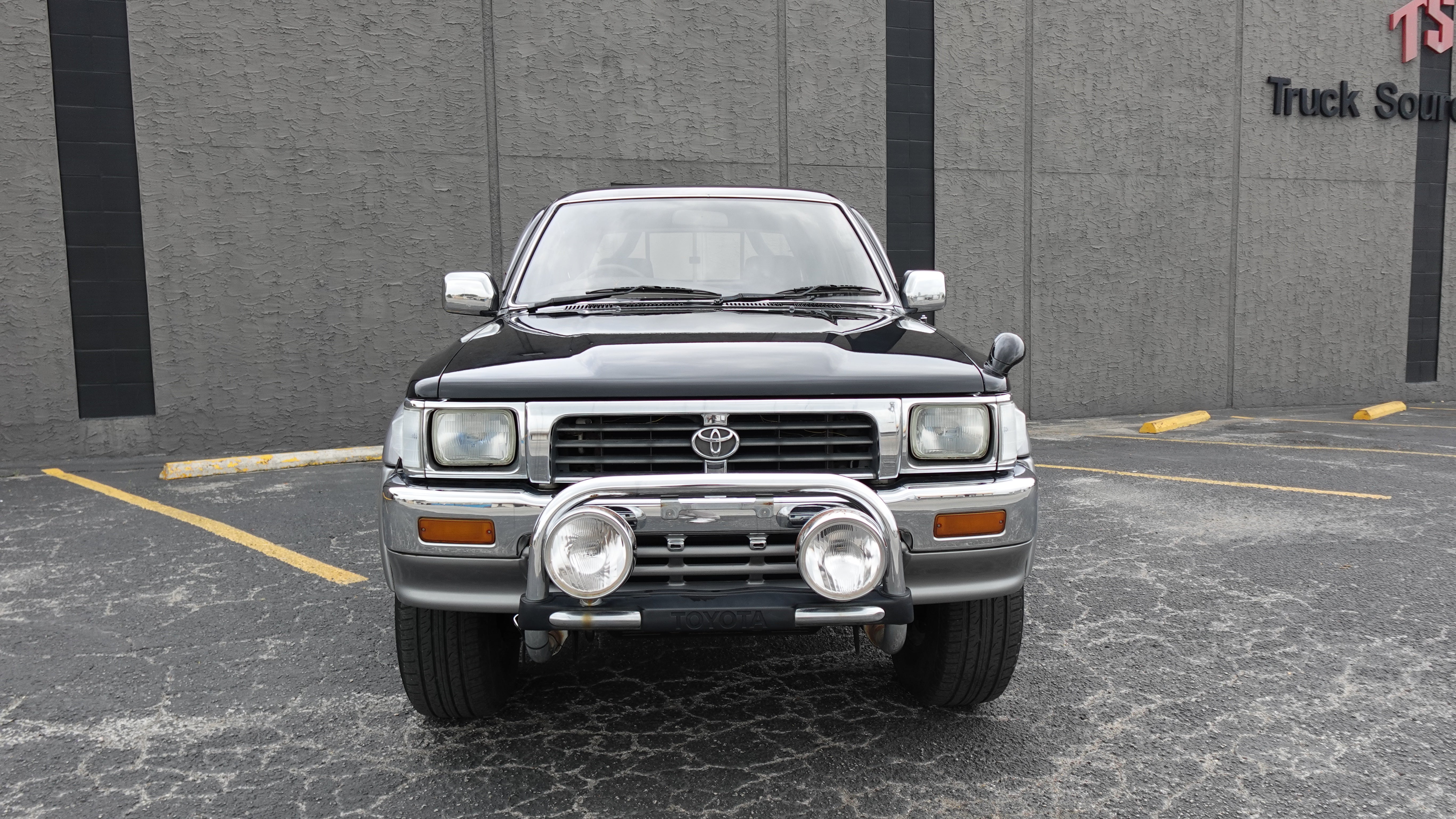 1997 Toyota Hilux Pickup SSR-X double cap 4wd Diesel Turbo LN112