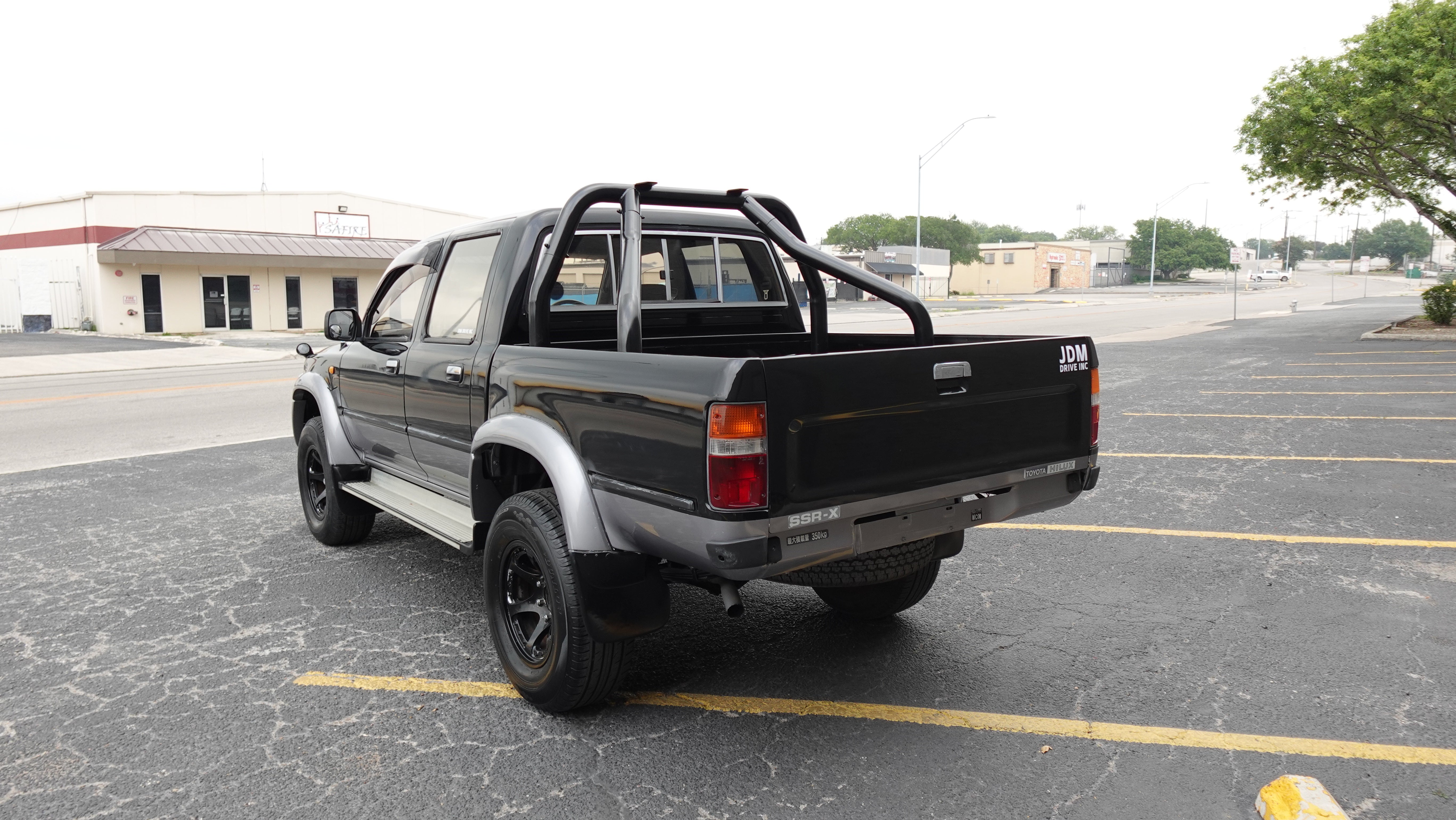 1997 Toyota Hilux Pickup SSR-X double cap 4wd Diesel Turbo LN112