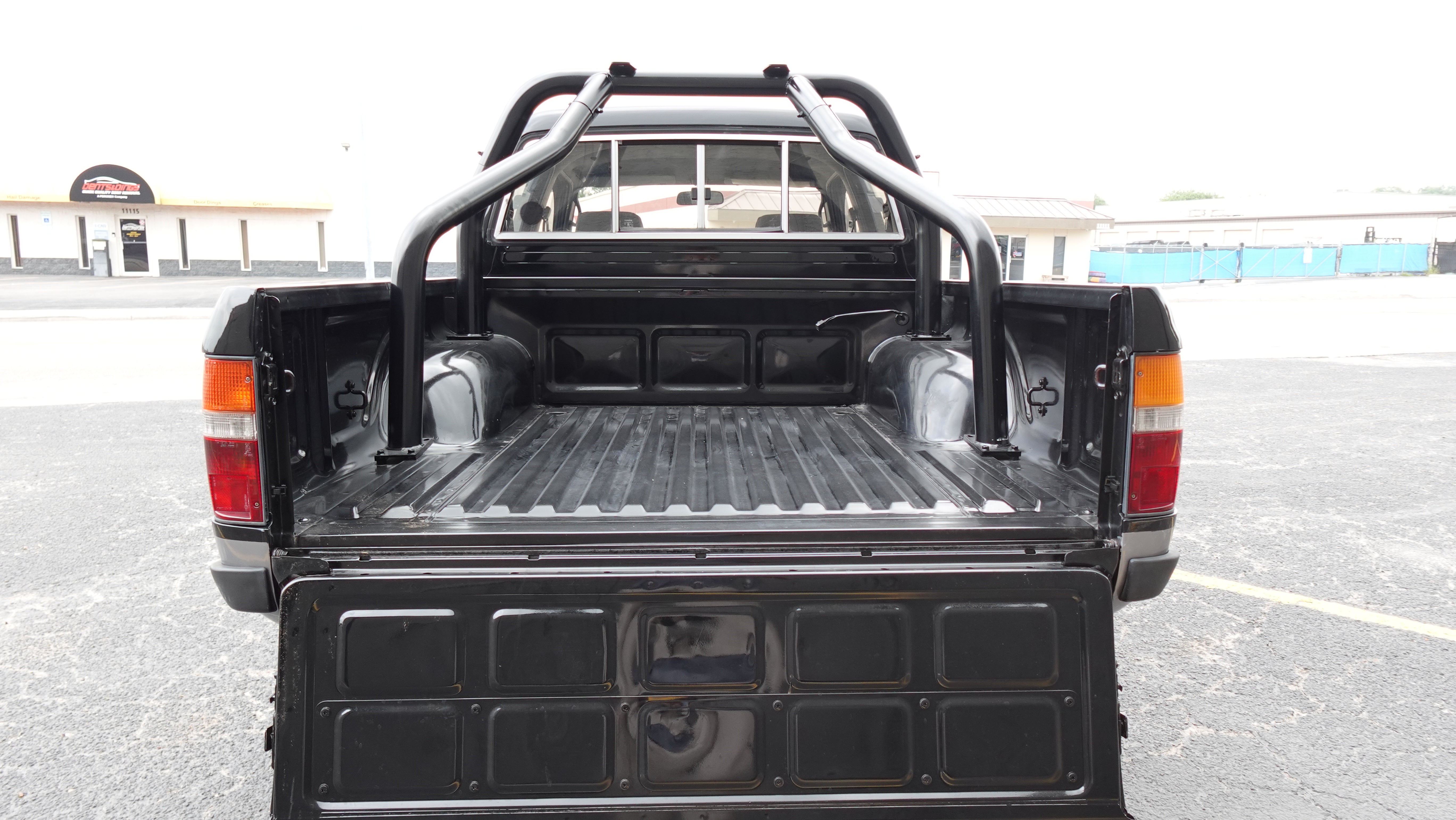 1997 Toyota Hilux Pickup SSR-X double cap 4wd Diesel Turbo LN112