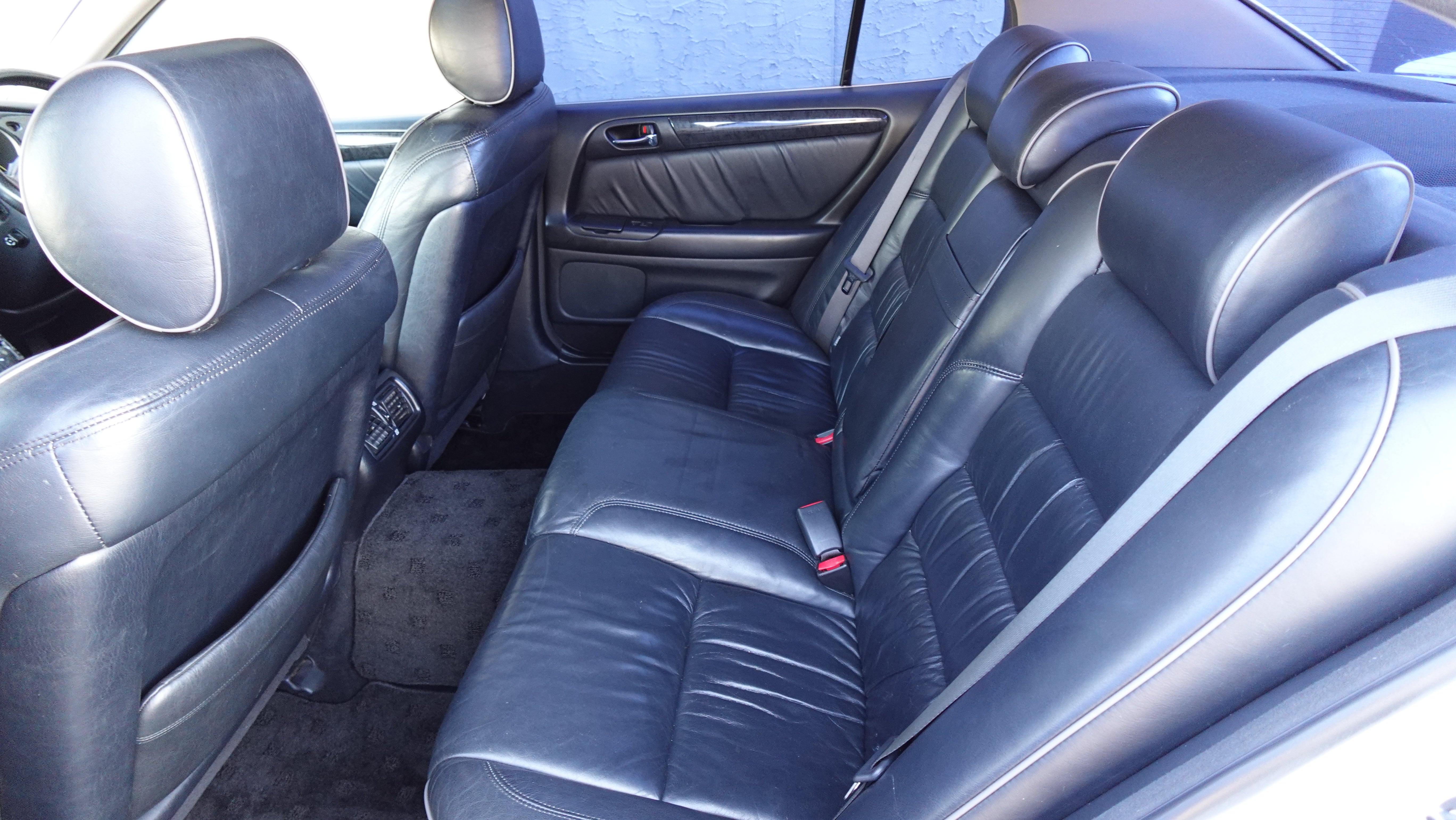2000 Toyota Aristo V300