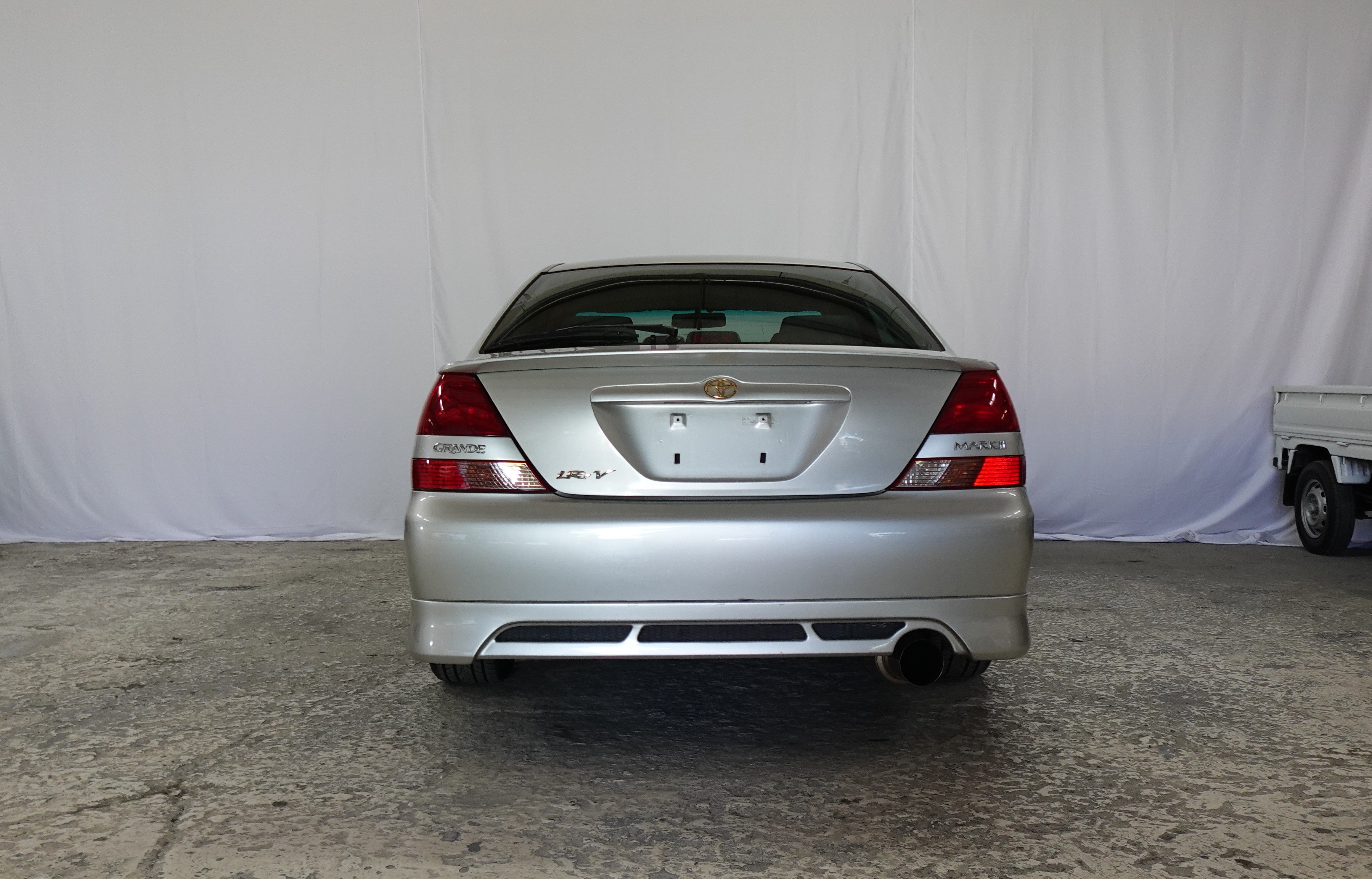2001 Toyota Mark II Grande iR-V JZX110