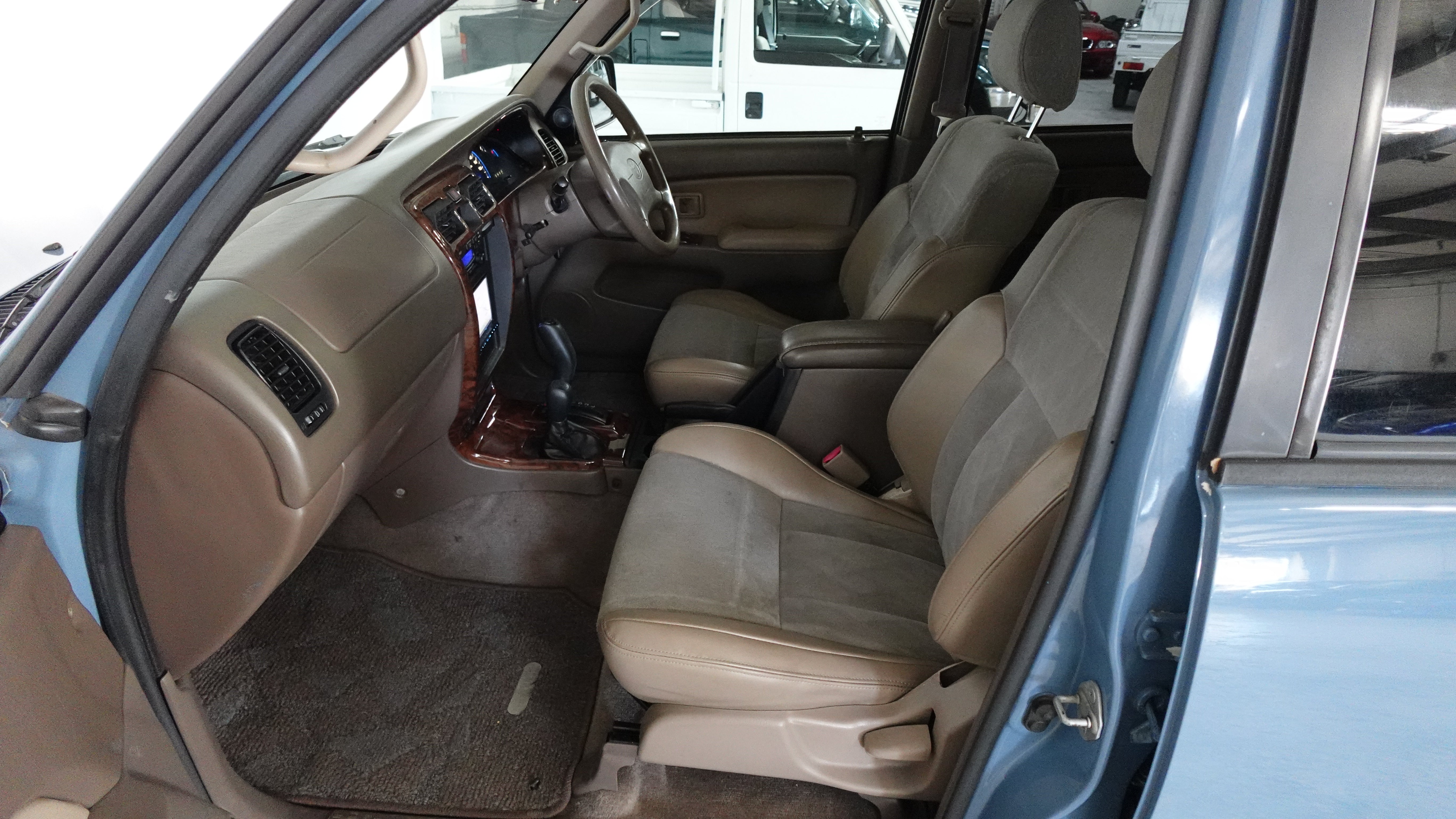 2000 Toyota Hilux Surf SSR-X Limited