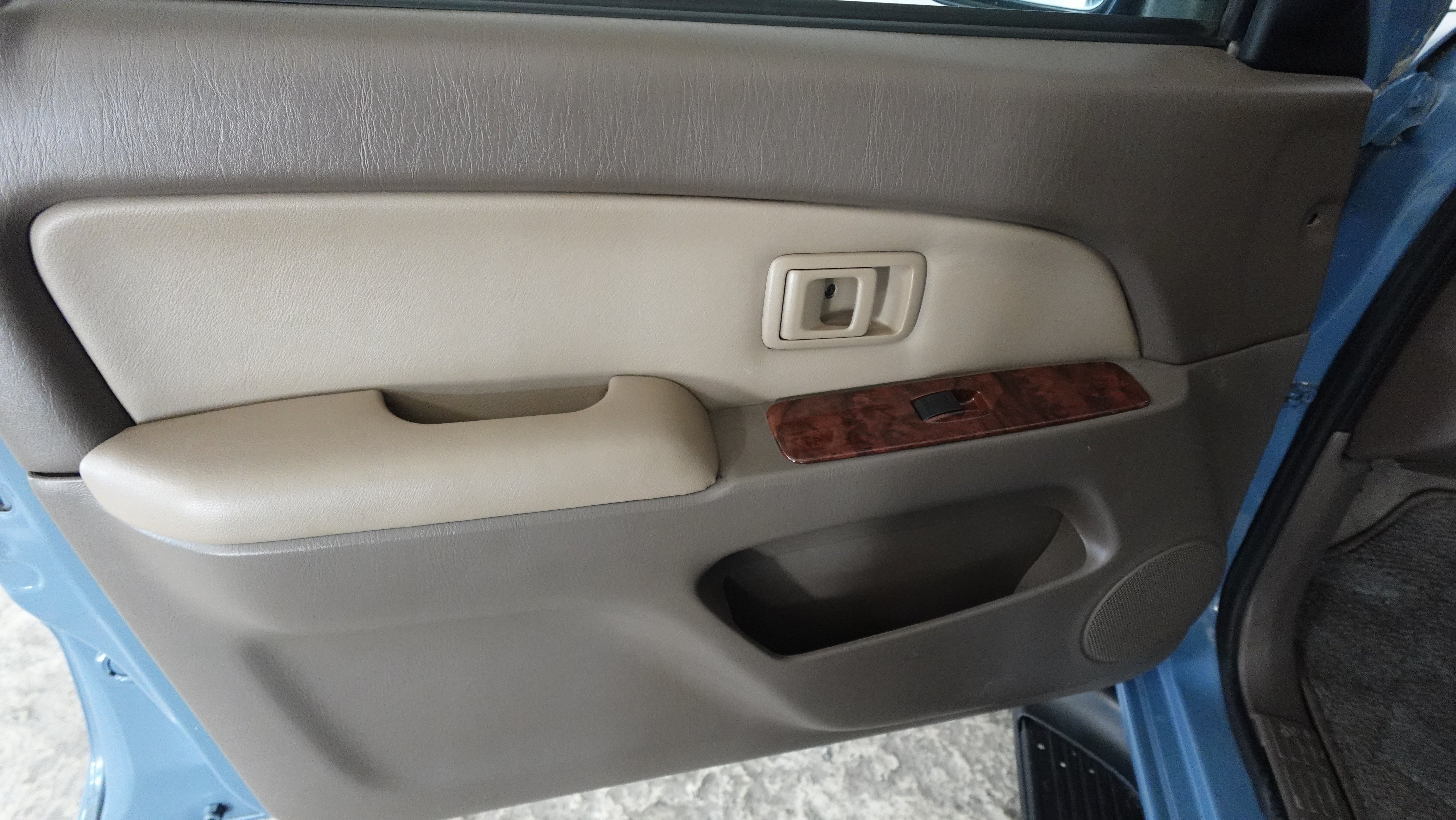 2000 Toyota Hilux Surf SSR-X Limited