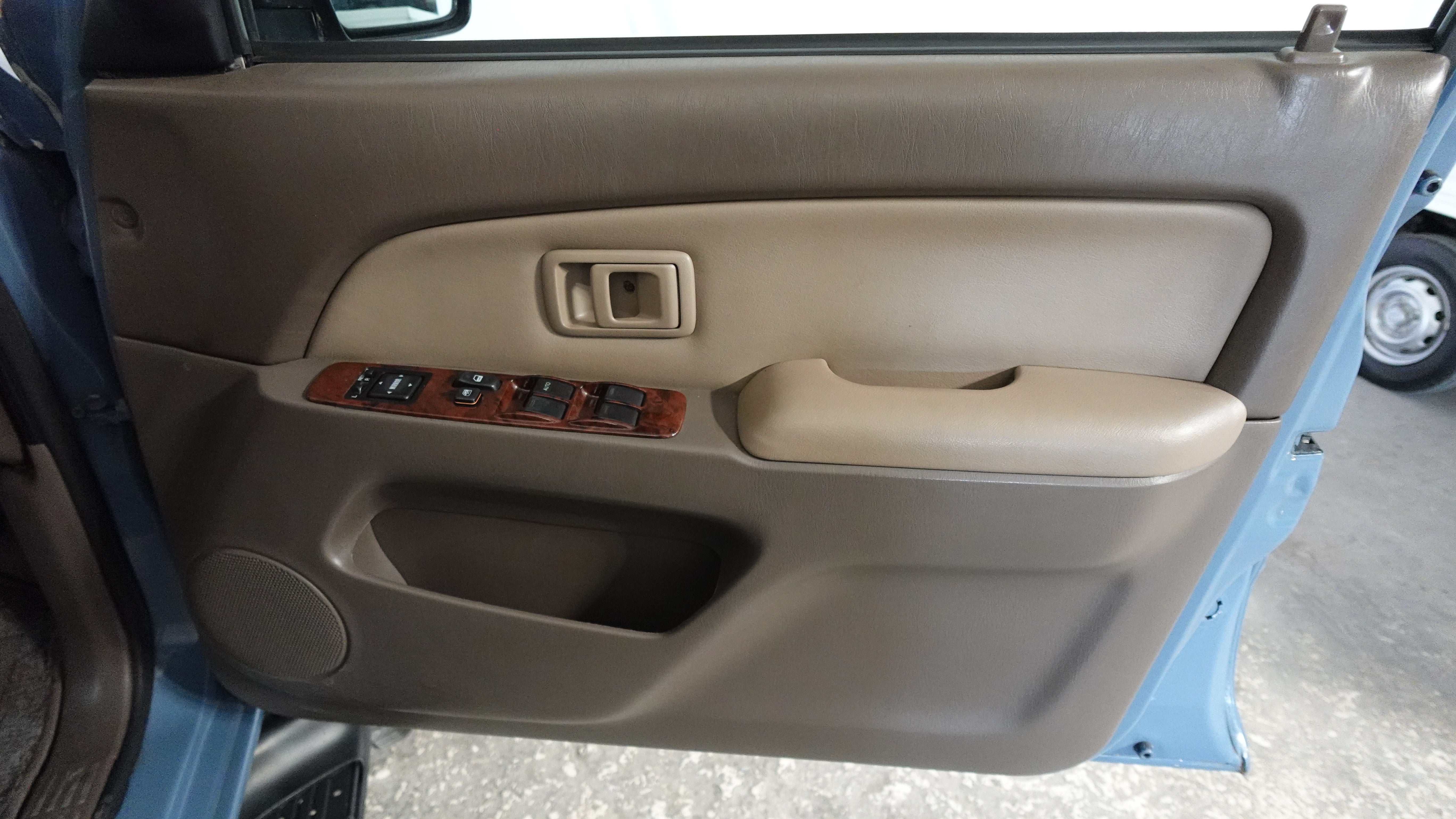 2000 Toyota Hilux Surf SSR-X Limited