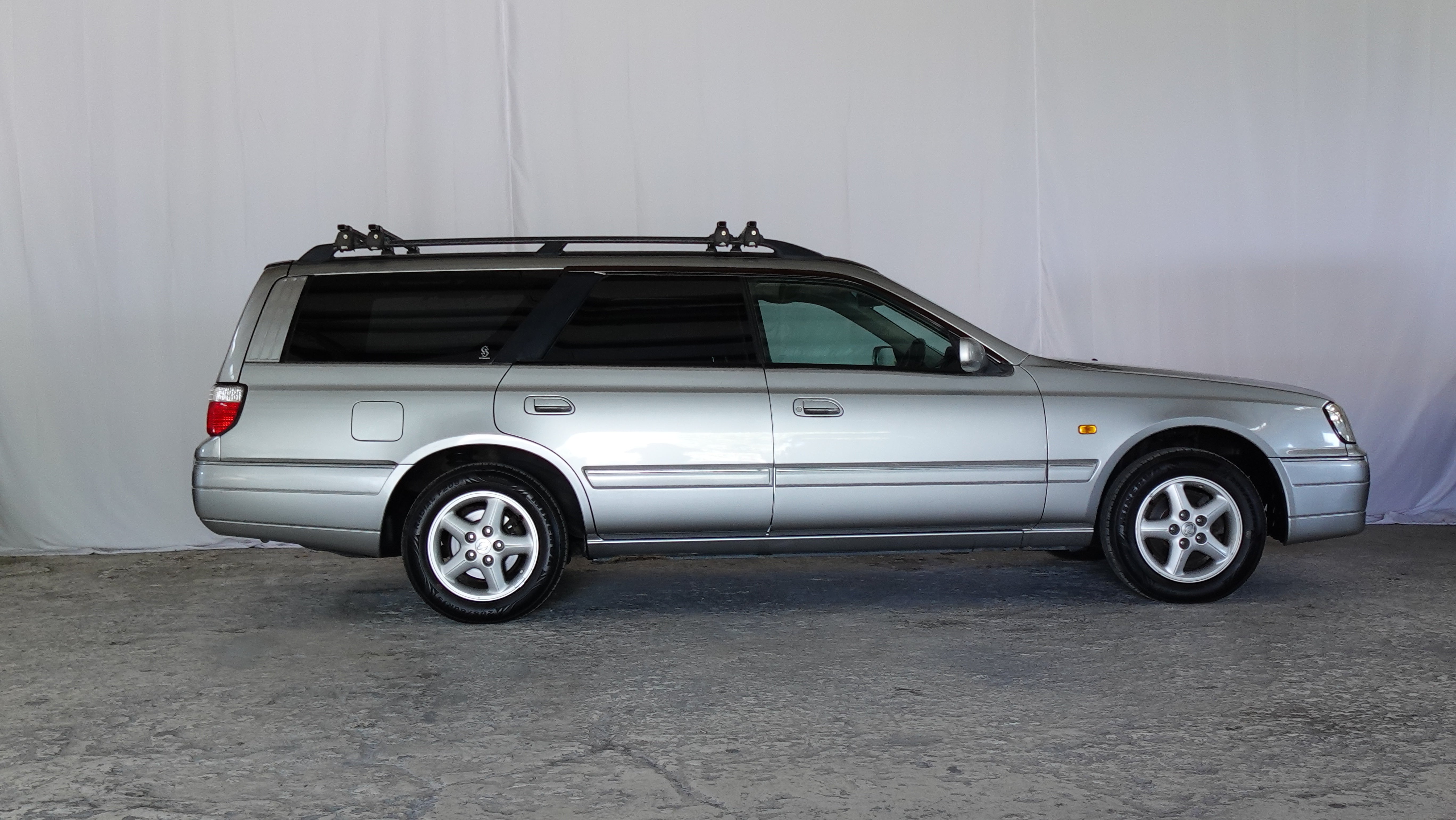 1999 Nissan Stagea 25X RS FOUR S AWD/4WD