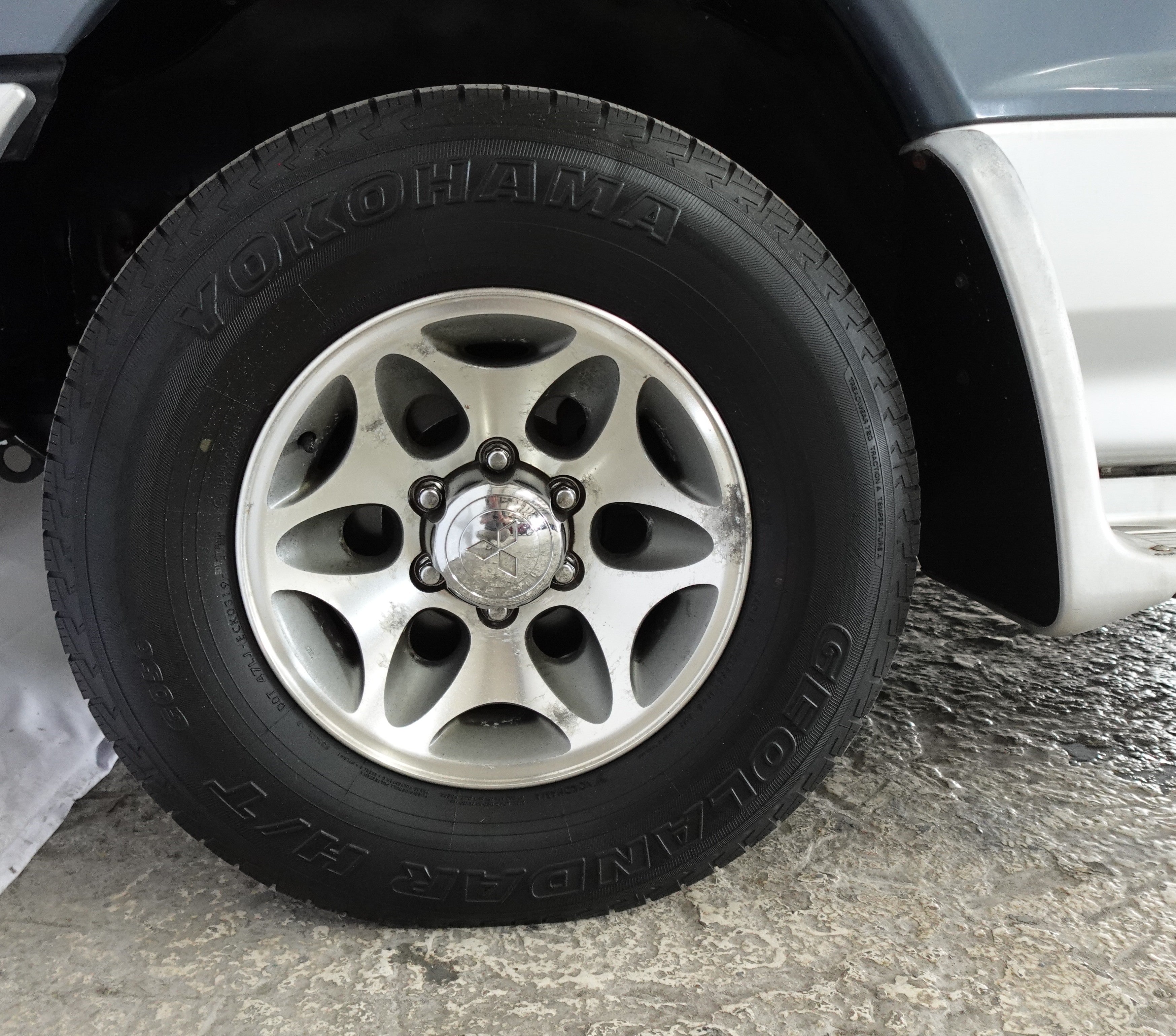1997 Mitsubishi Pajero 4wd