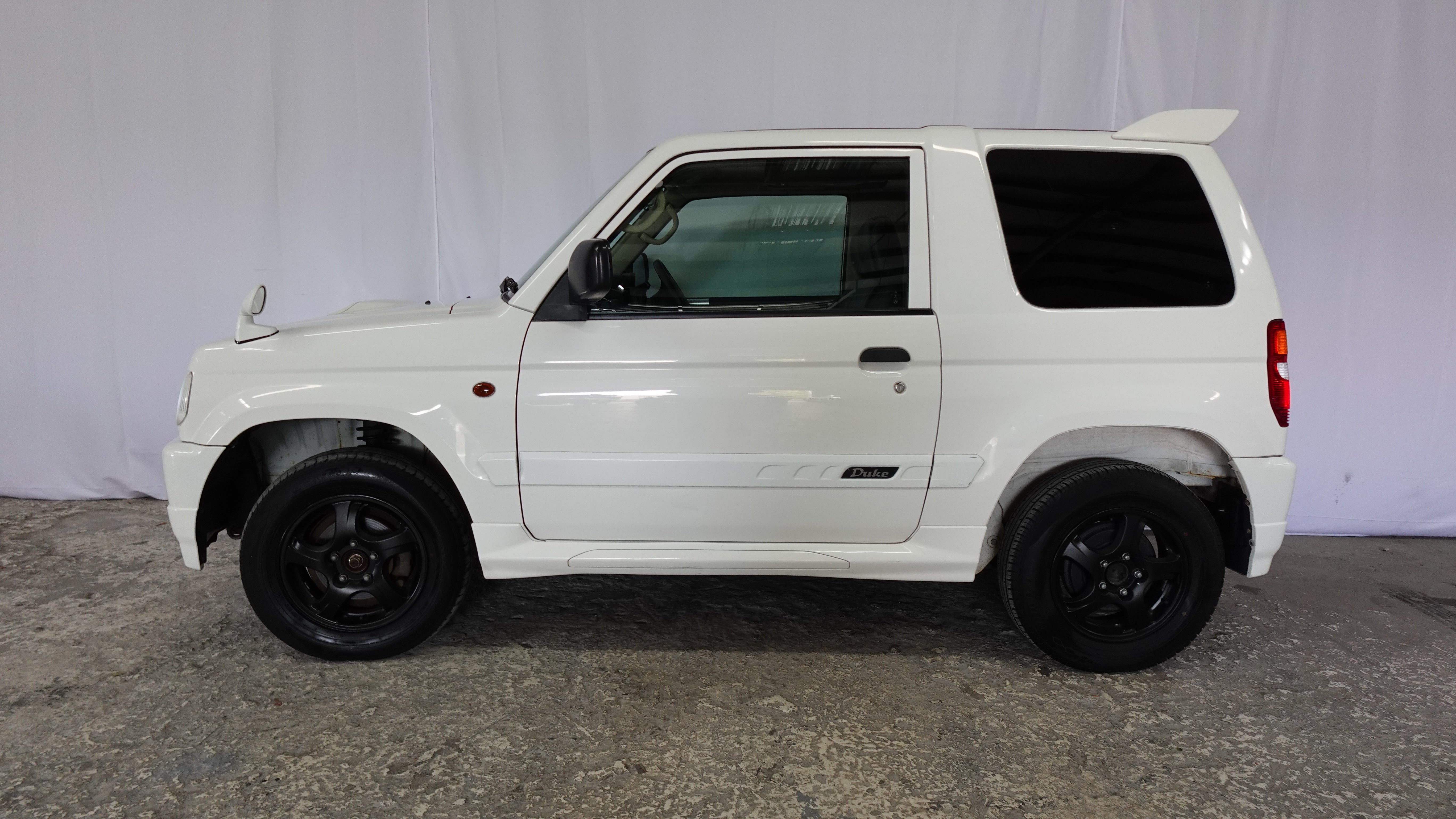 1998 Mitsubishi Pajero Mini
