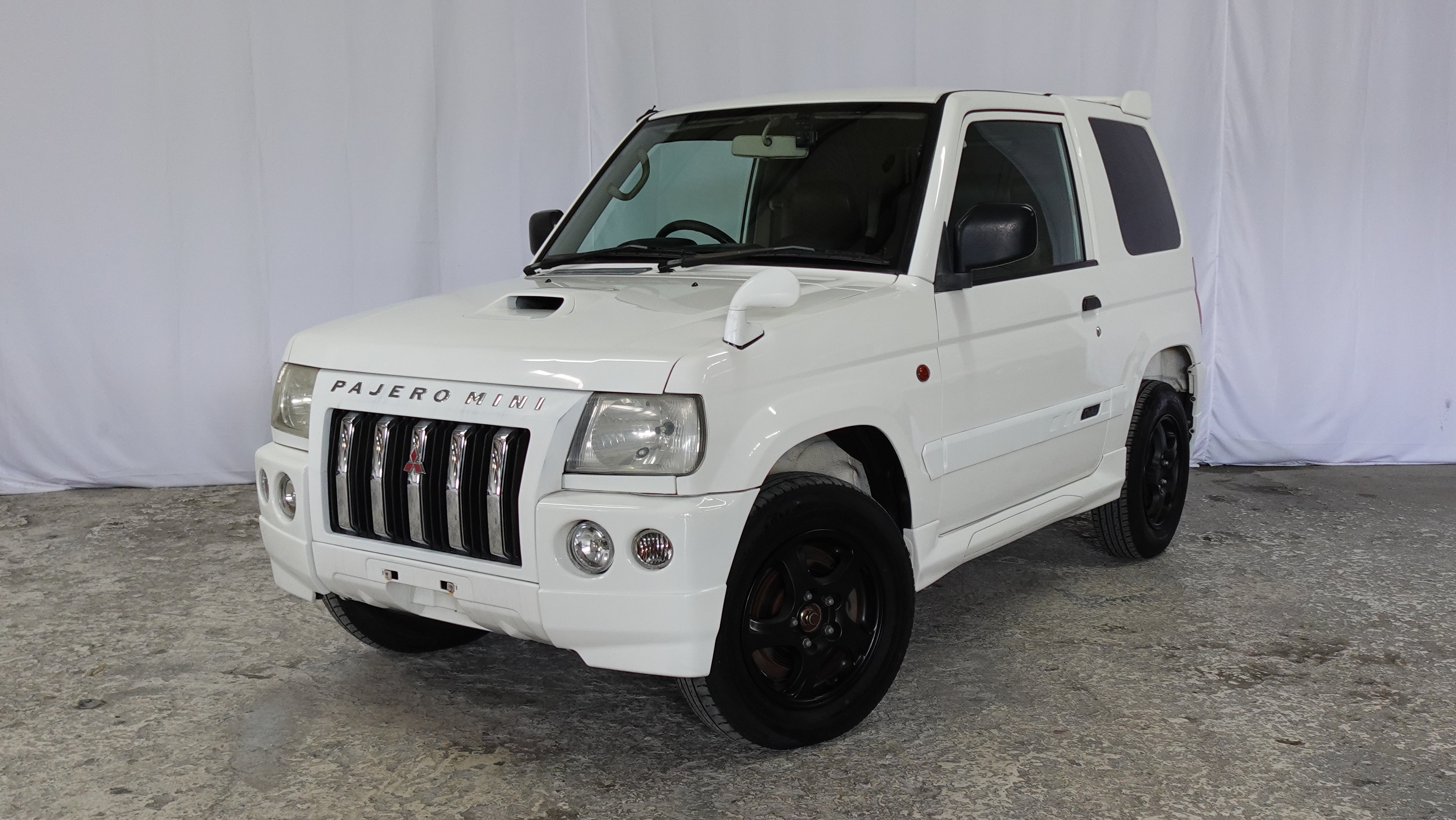 1998 Mitsubishi Pajero Mini