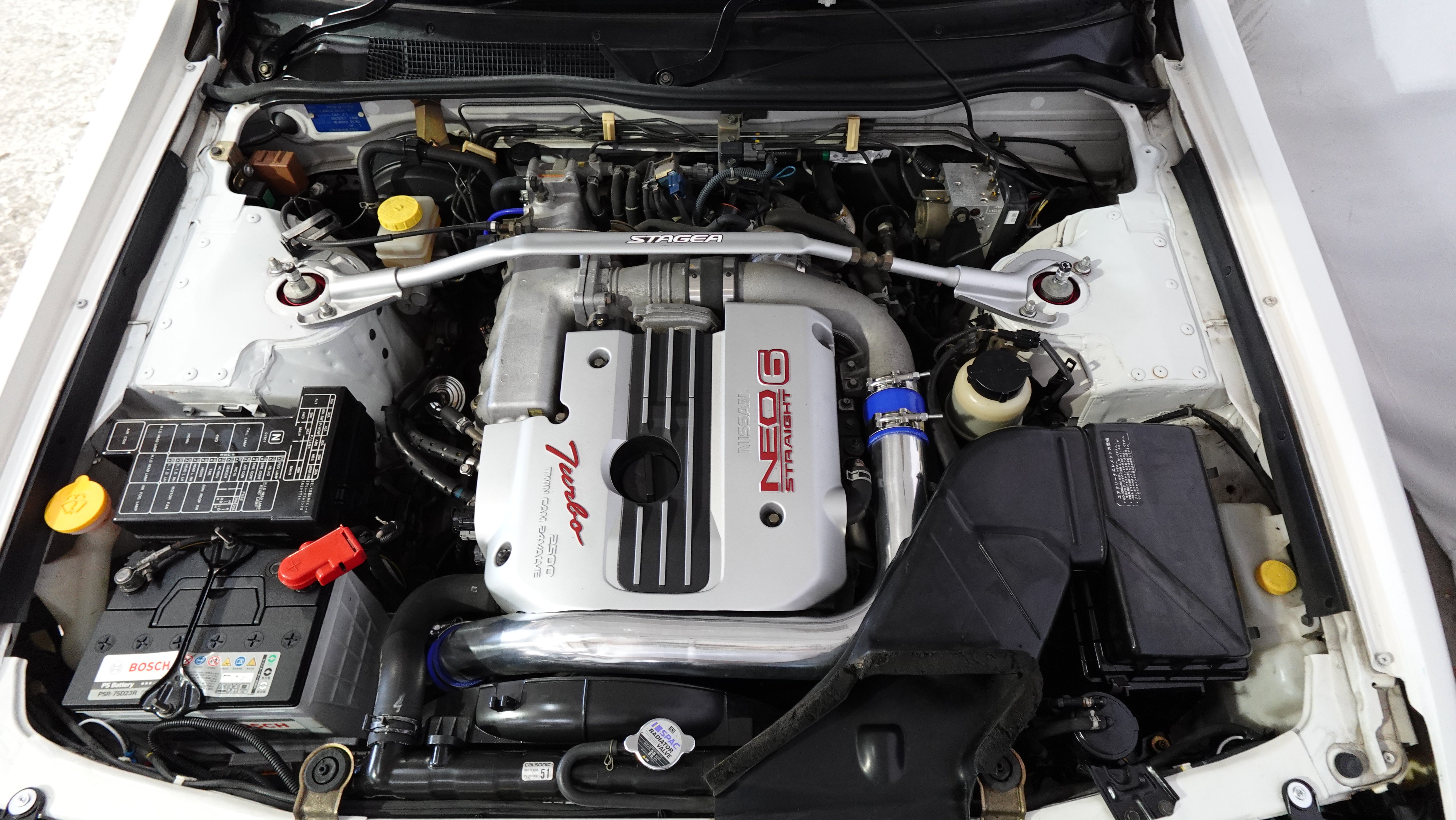 1999 Nissan Stagea RS-Four AWD GTR Front end