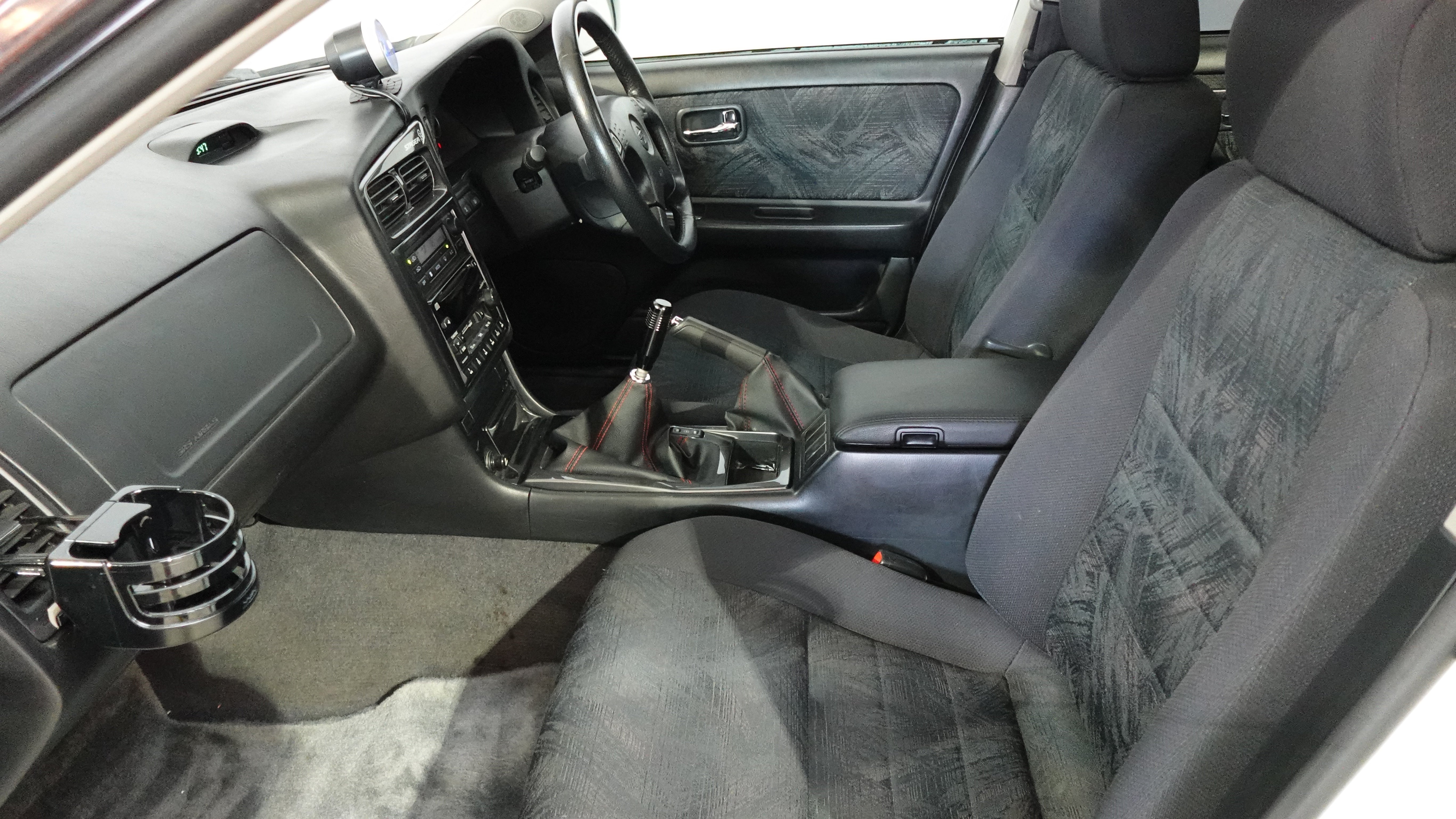 1999 Nissan Stagea RS-Four AWD GTR Front end