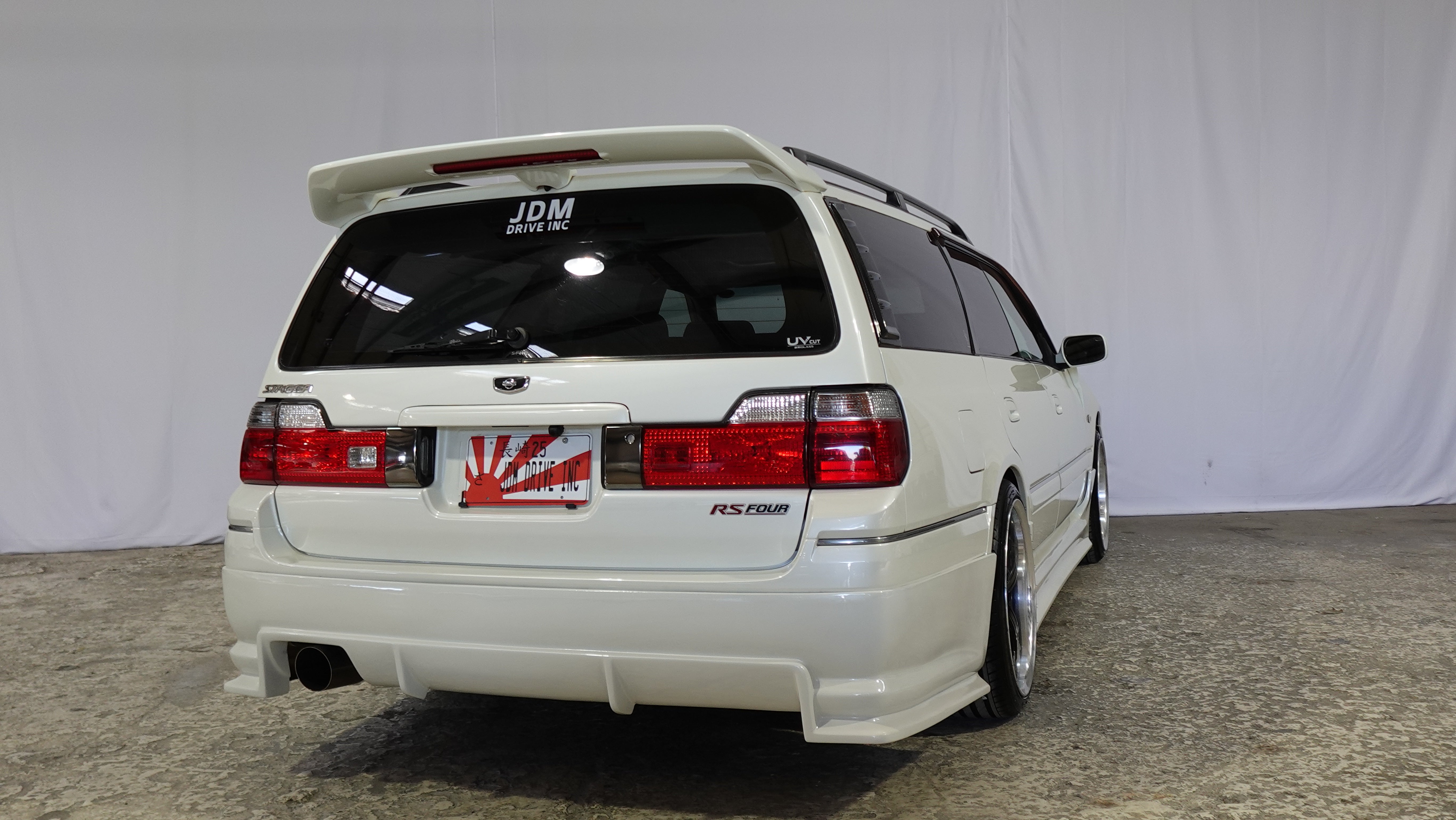 1999 Nissan Stagea RS-Four AWD GTR Front end